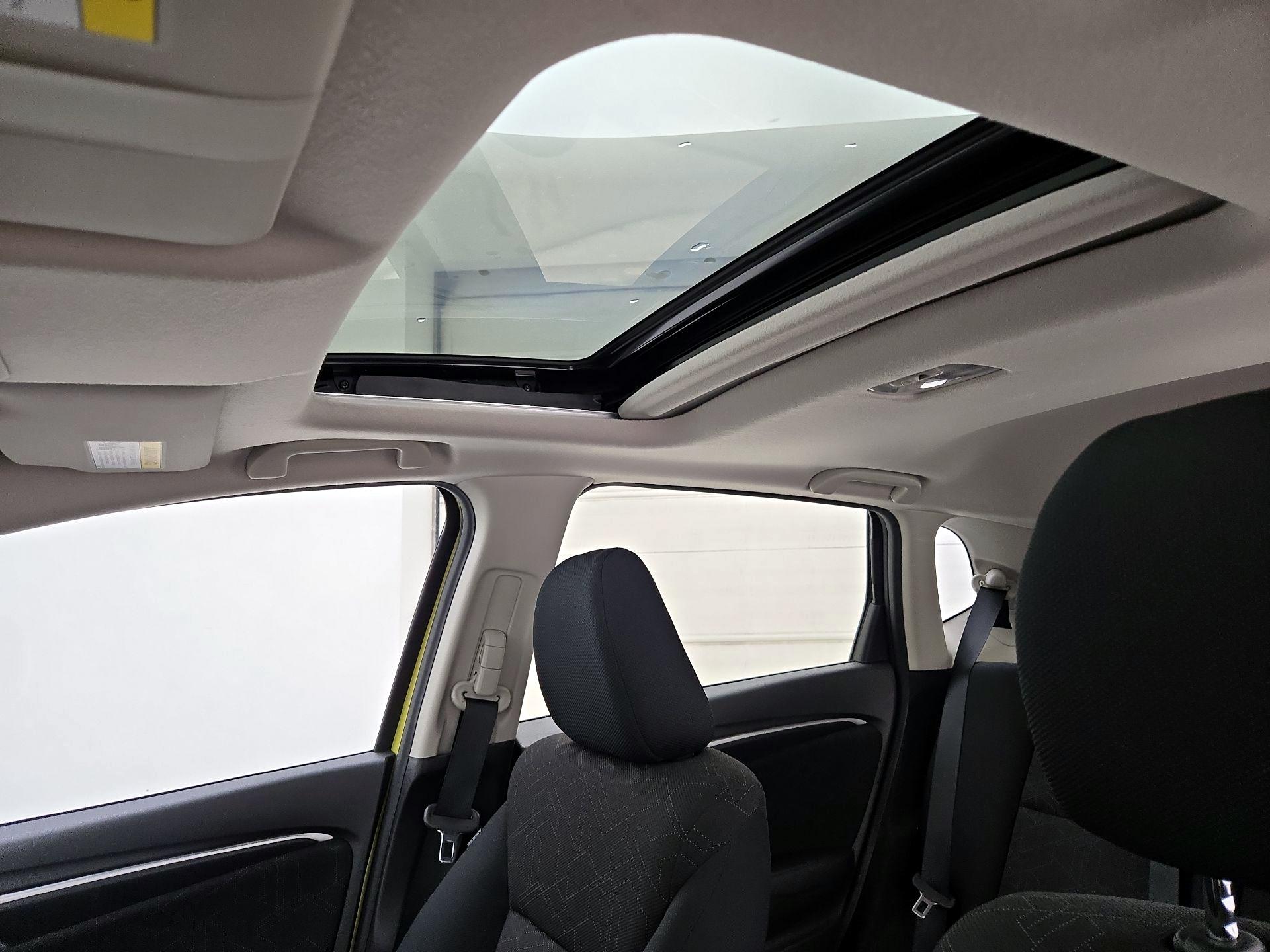 Thumbnail: 2016 Honda Fit - 19