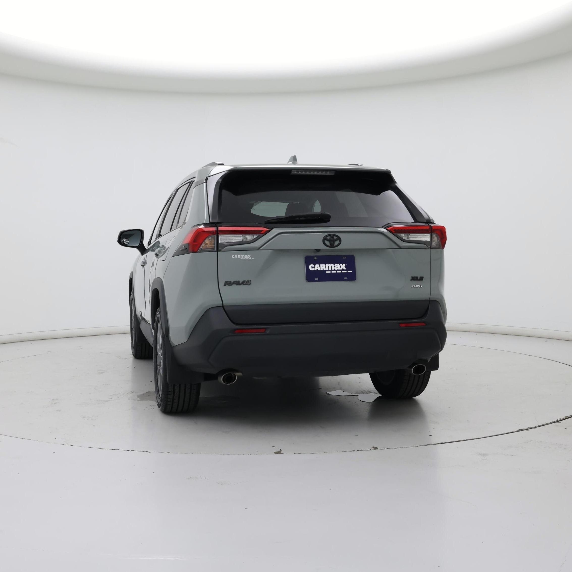 Thumbnail: 2021 Toyota RAV4 - 6