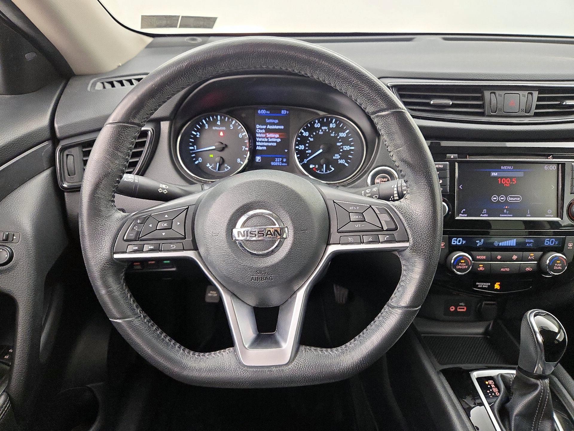 Thumbnail: 2018 Nissan Rogue - 10