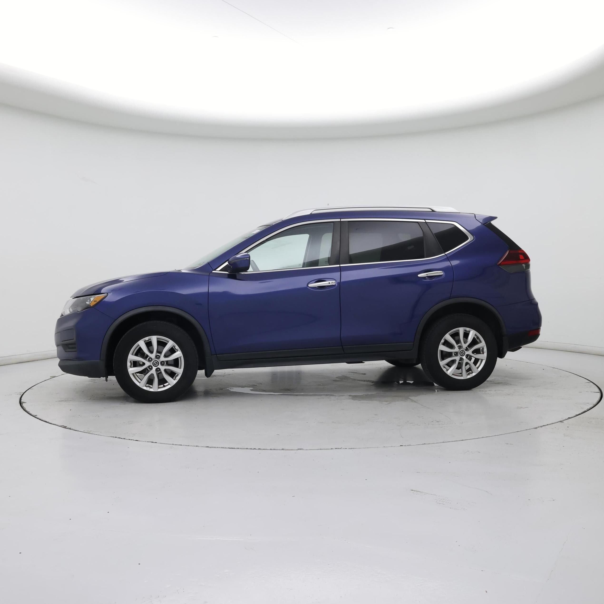 Thumbnail: 2018 Nissan Rogue - 3