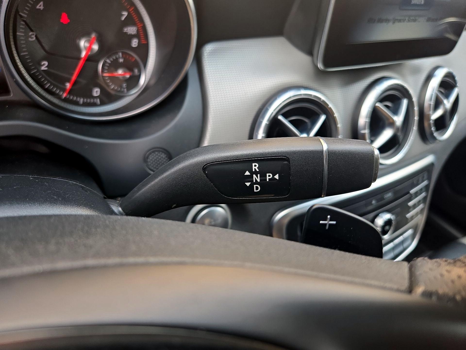 Thumbnail: 2019 Mercedes-Benz CLA - 18