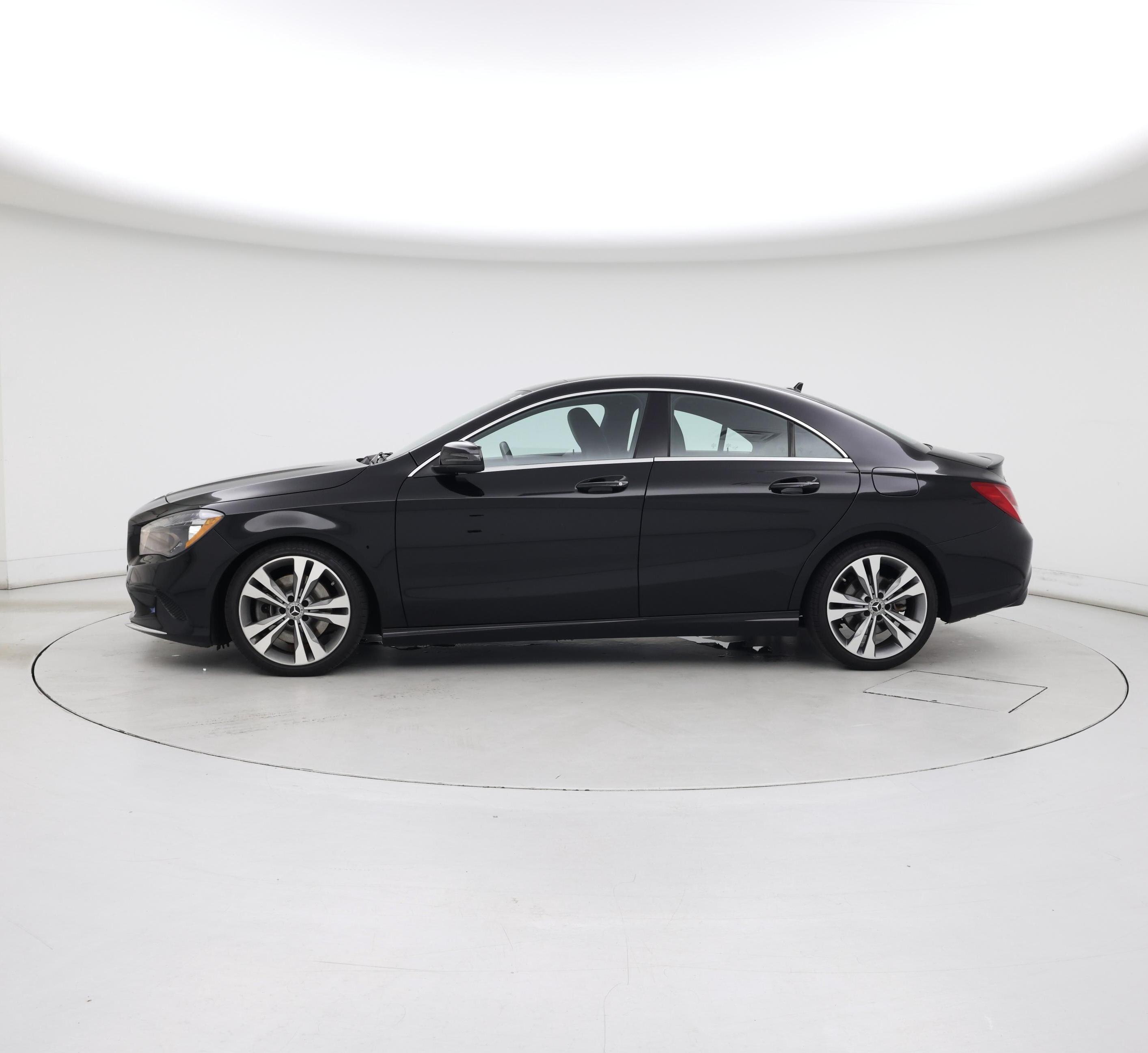 Thumbnail: 2019 Mercedes-Benz CLA - 3