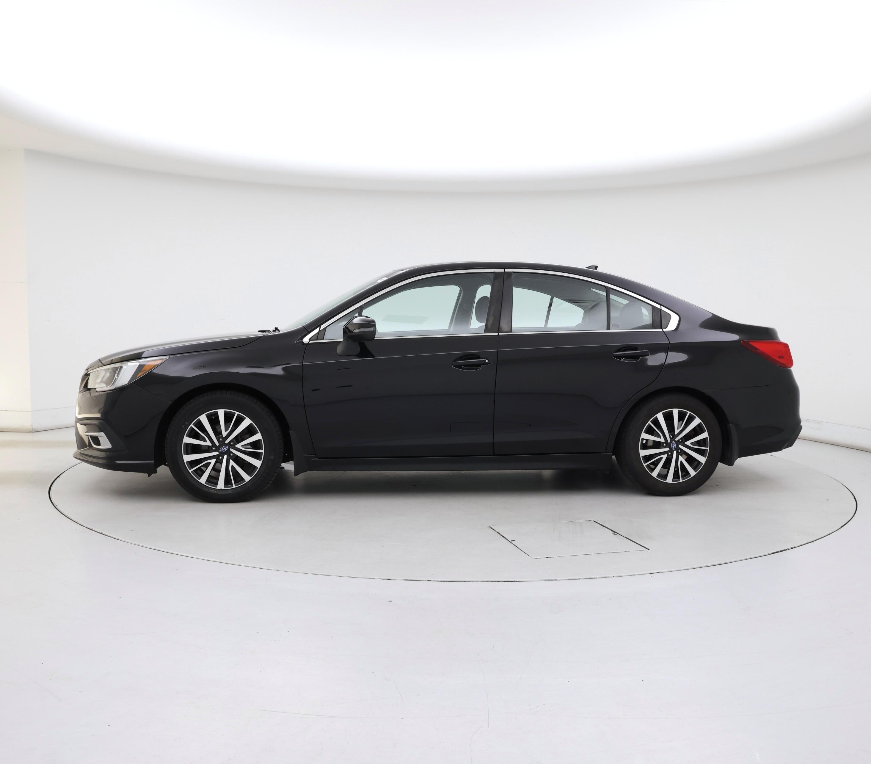 Thumbnail: 2019 Subaru Legacy - 3