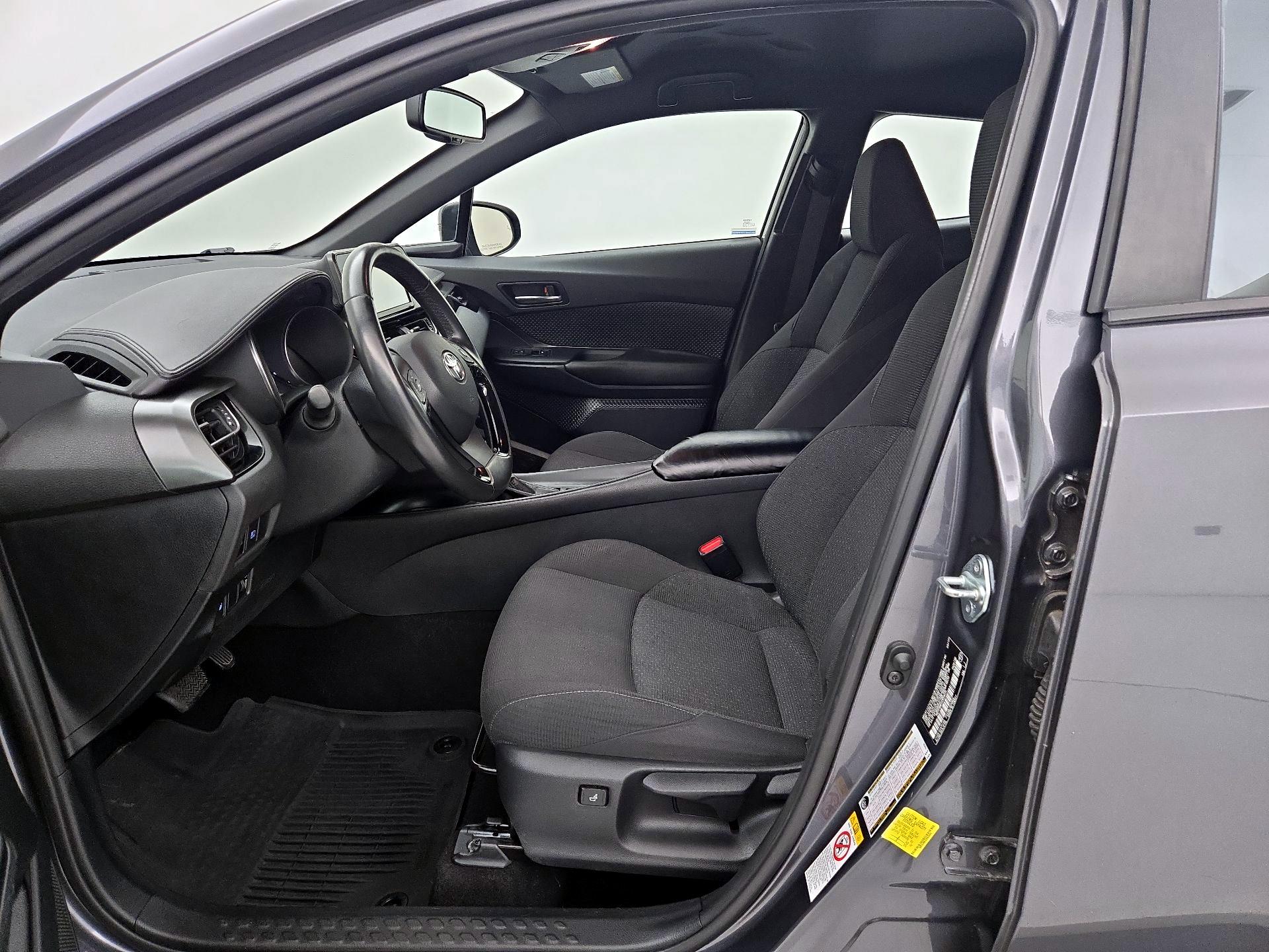 Thumbnail: 2018 Toyota C-HR - 9