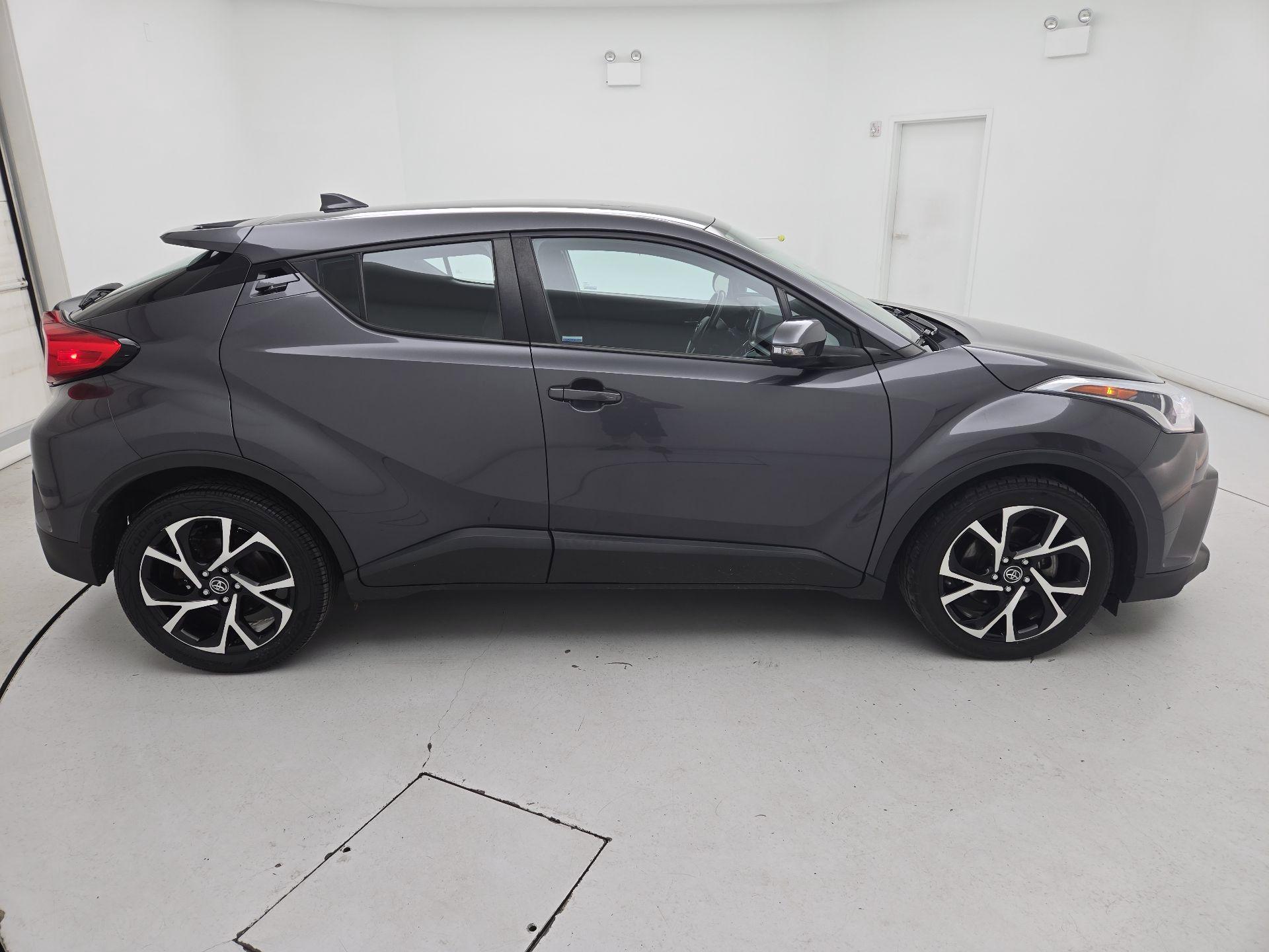 Thumbnail: 2018 Toyota C-HR - 4