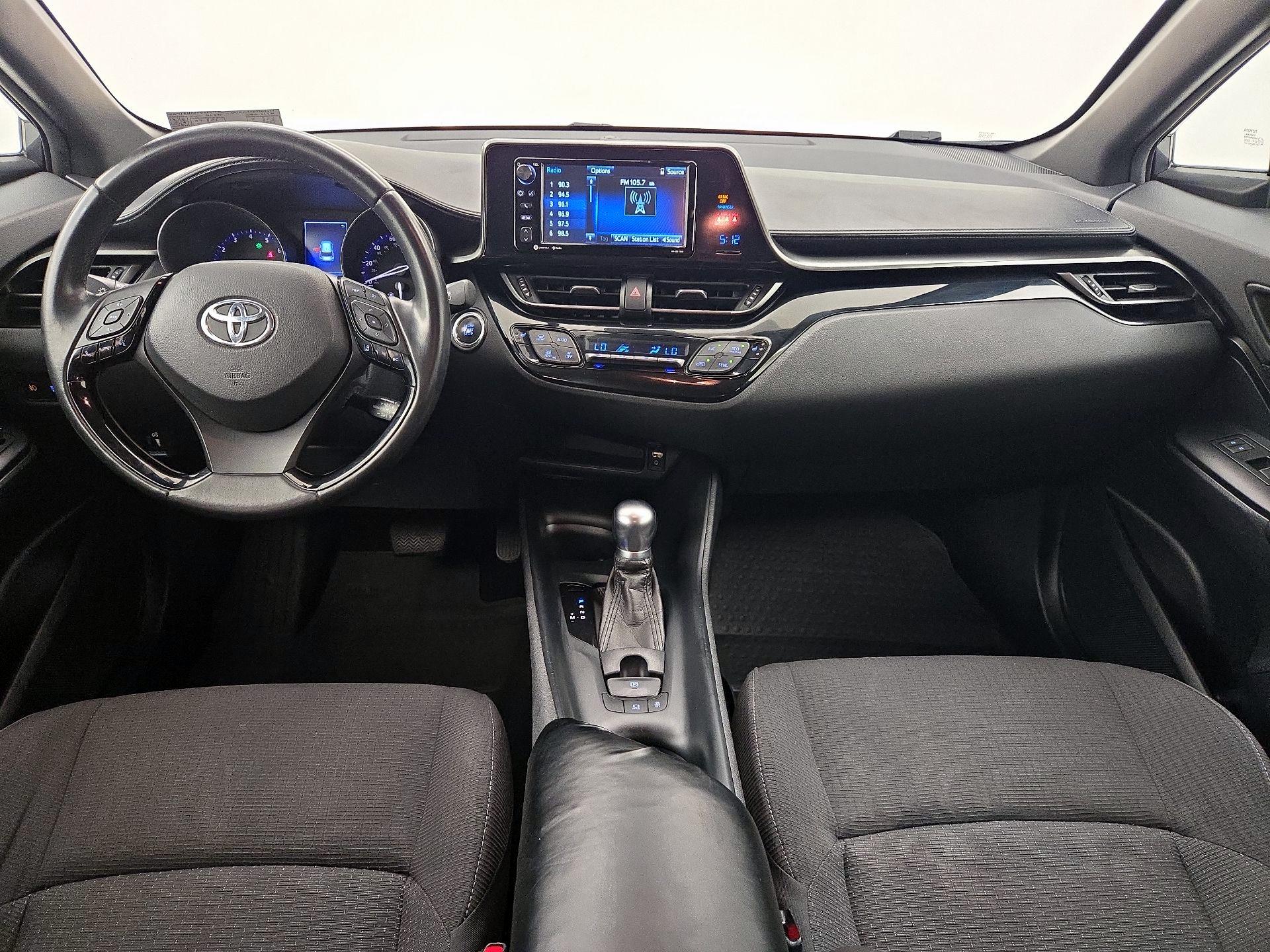 Thumbnail: 2018 Toyota C-HR - 8
