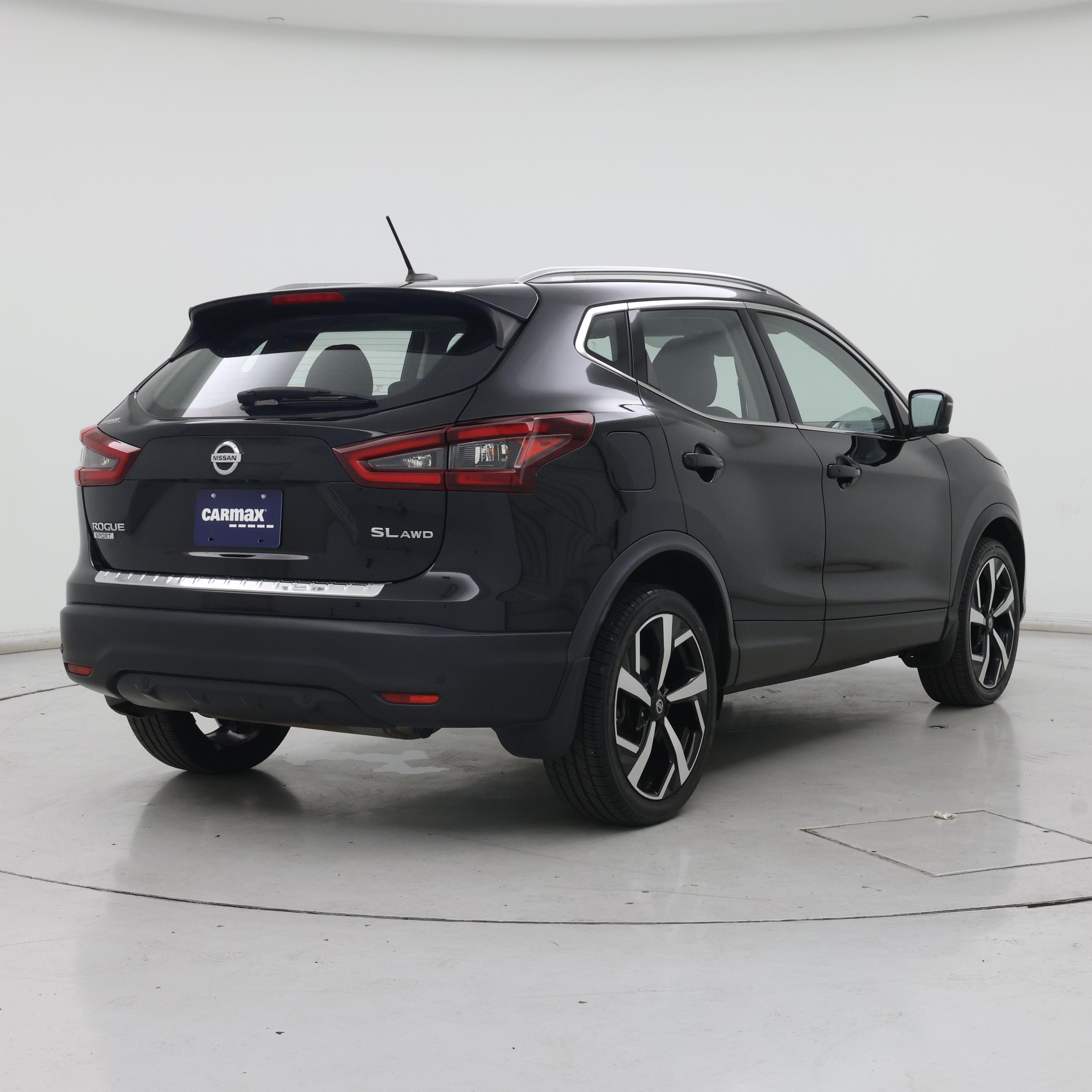 Thumbnail: 2020 Nissan Rogue Sport - 8