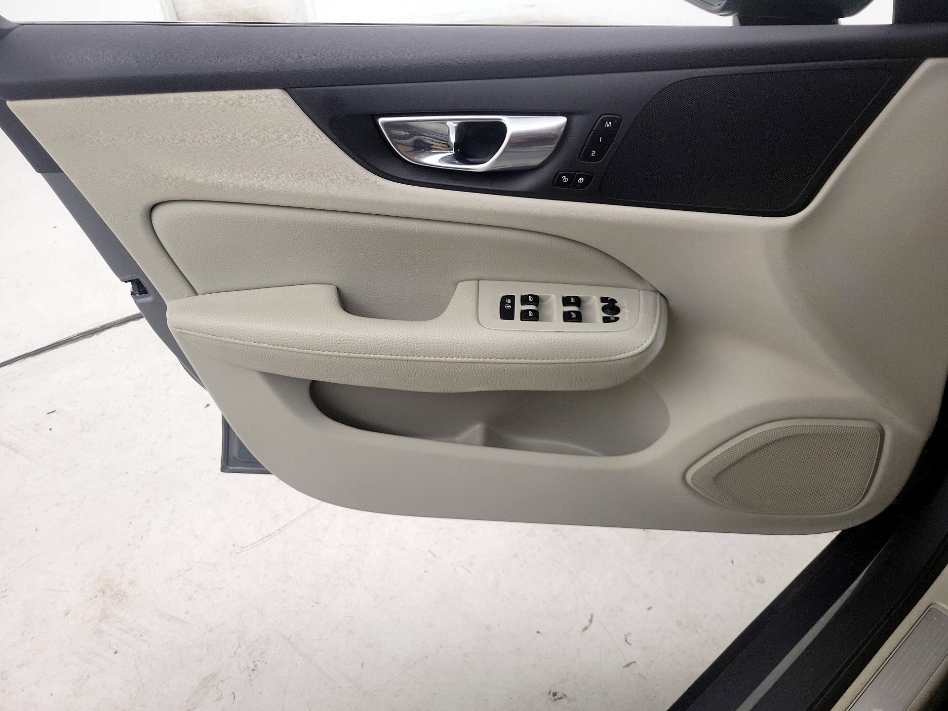 Thumbnail: 2021 Volvo S60 - 12