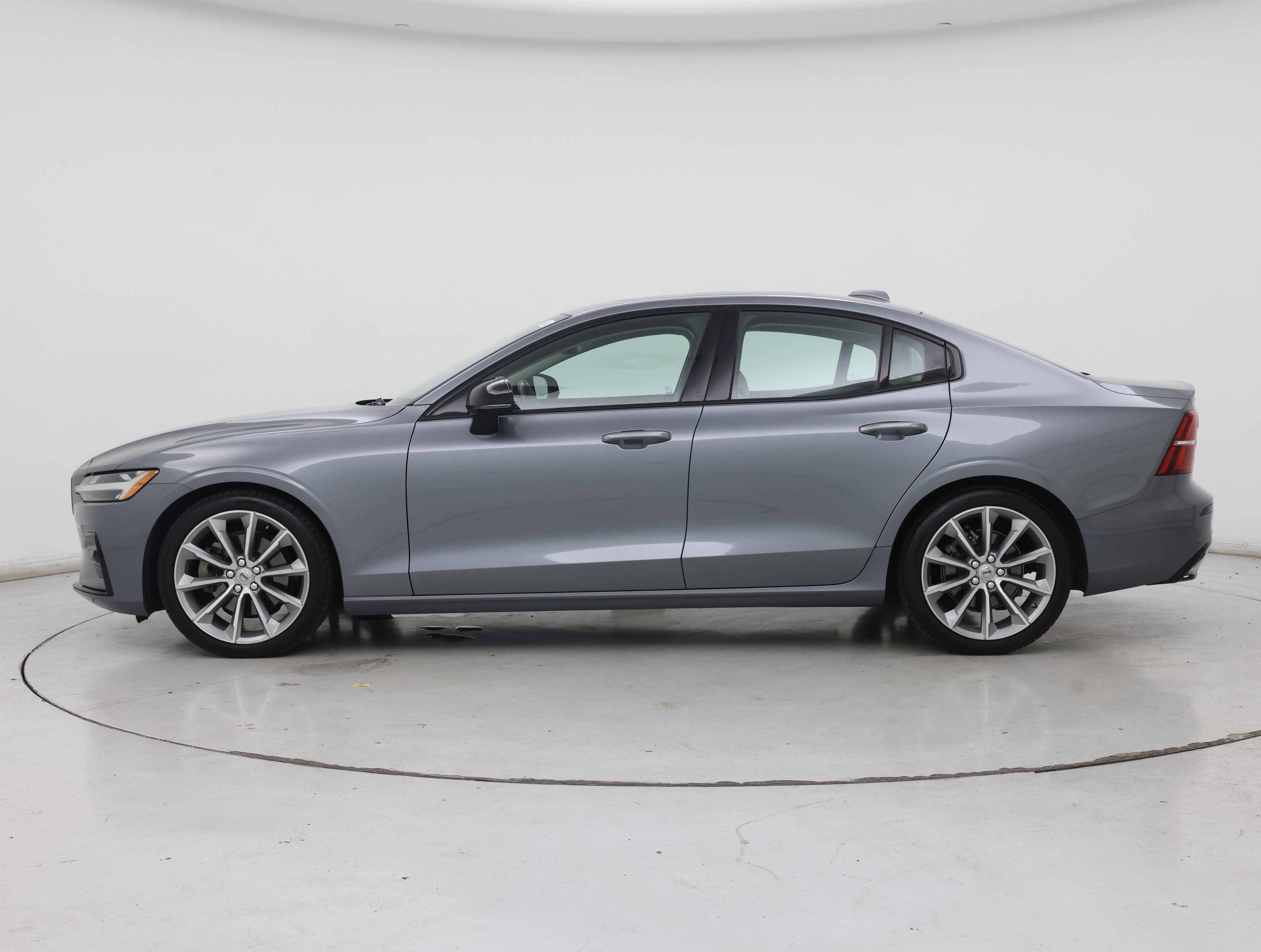 Thumbnail: 2021 Volvo S60 - 3