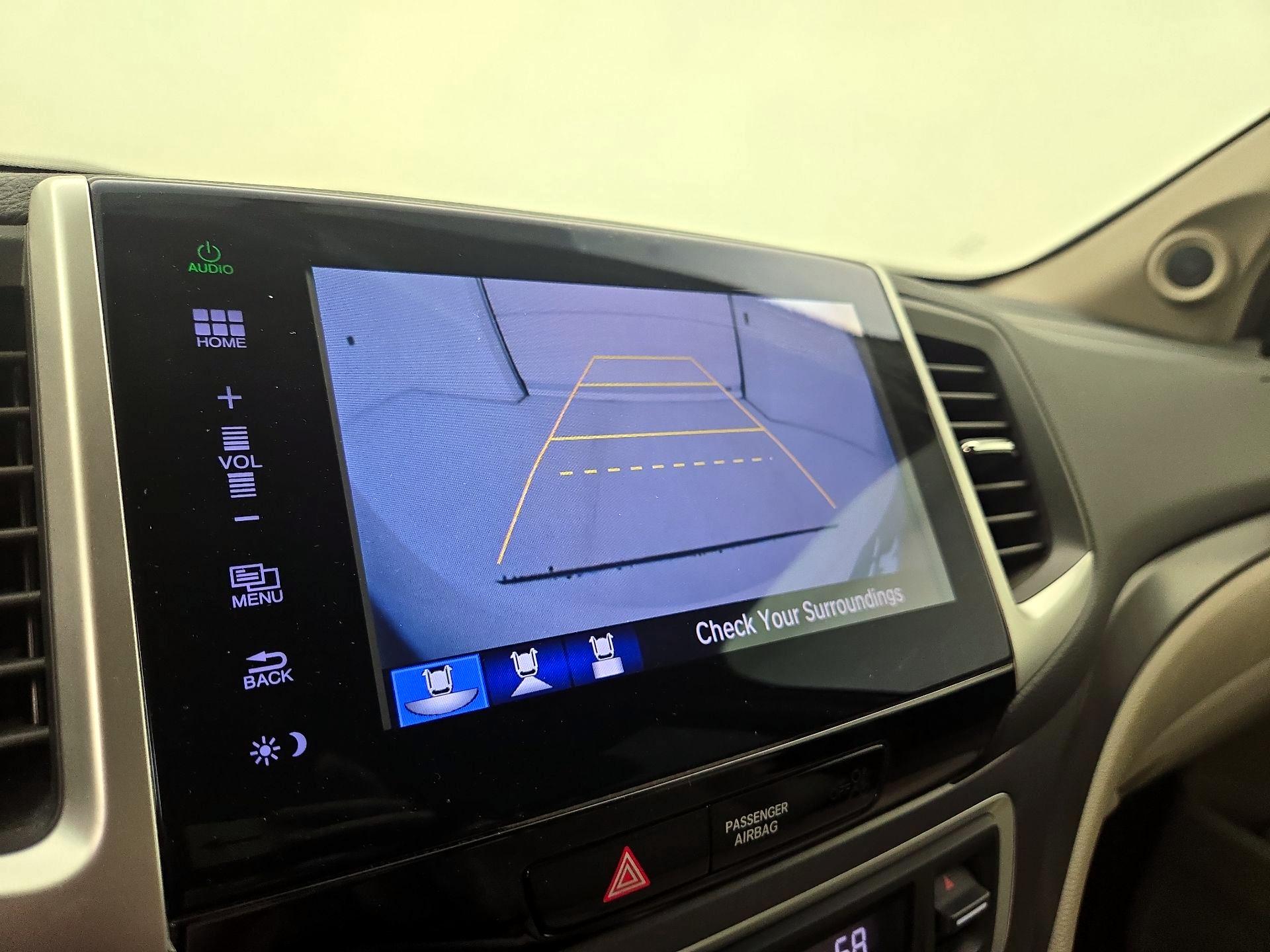 Thumbnail: 2016 Honda Pilot - 13