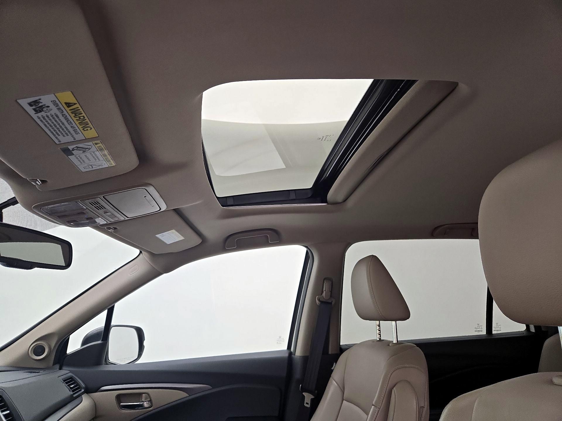 Thumbnail: 2016 Honda Pilot - 18