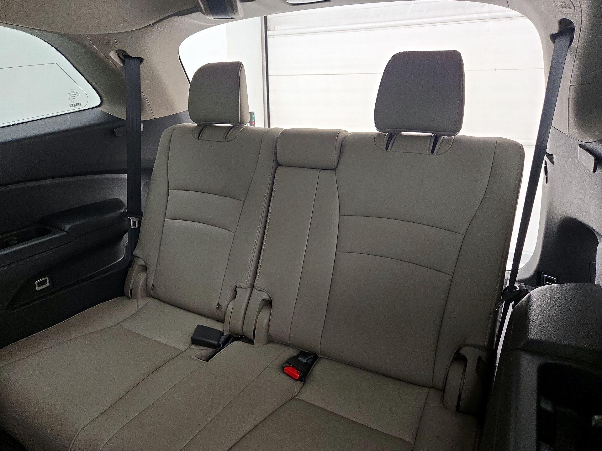 Thumbnail: 2016 Honda Pilot - 20