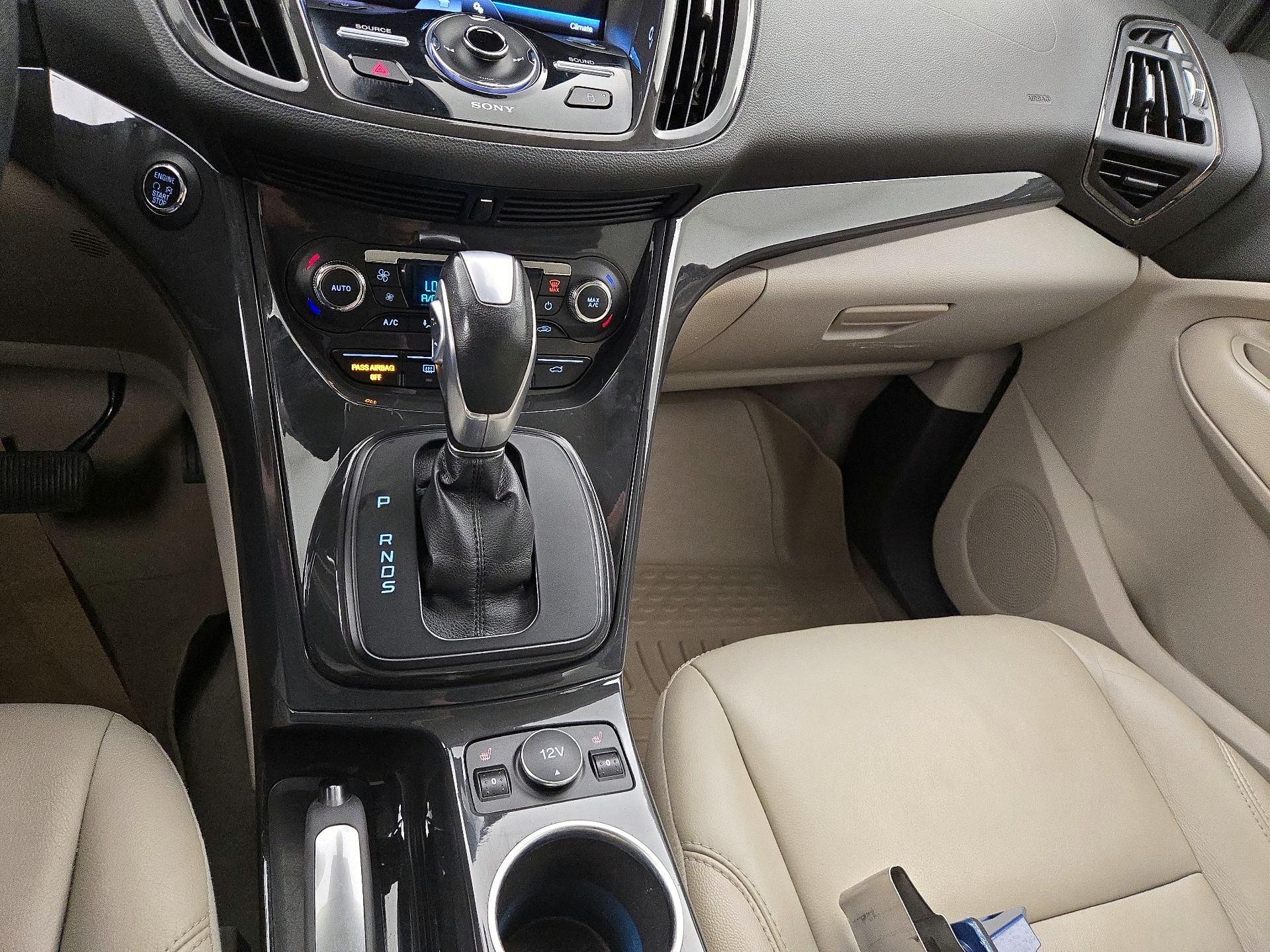 Thumbnail: 2015 Ford Escape - 17