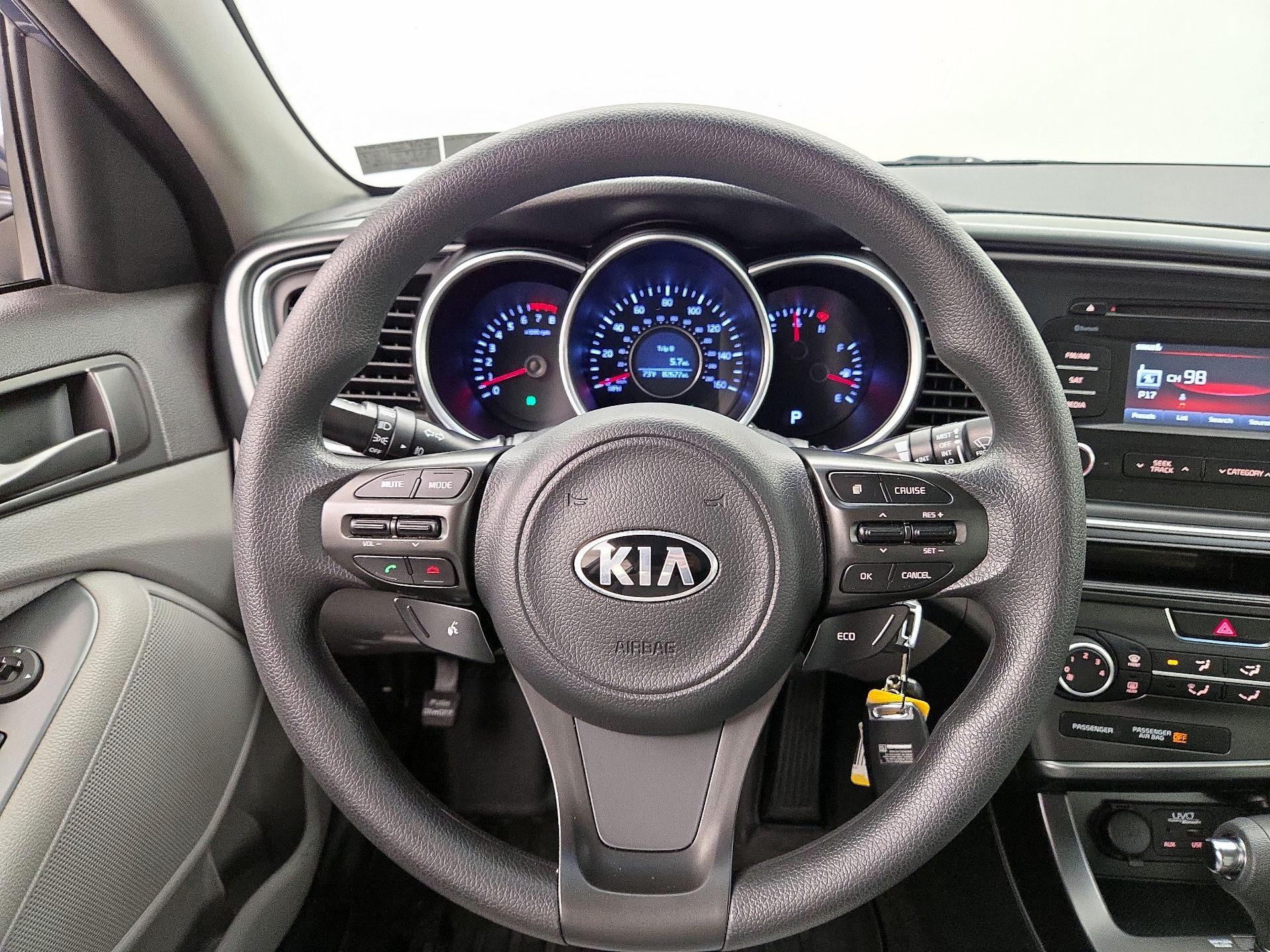 Thumbnail: 2015 Kia Optima - 10