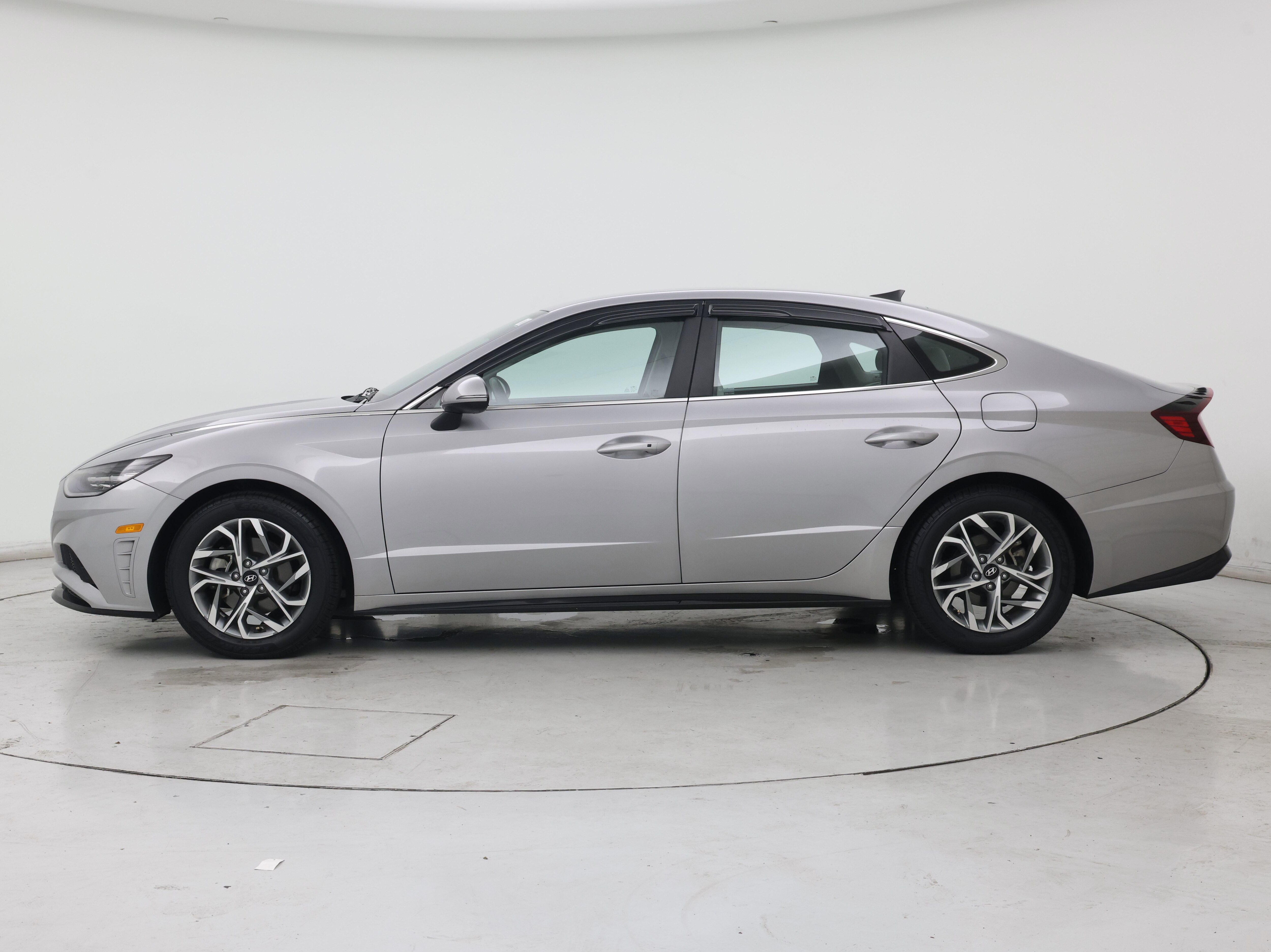 Thumbnail: 2023 Hyundai Sonata - 3