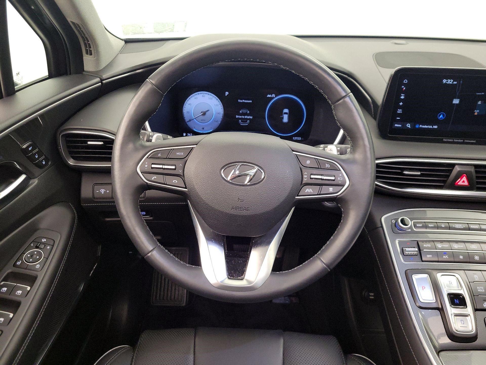 Thumbnail: 2023 Hyundai Santa Fe - 10