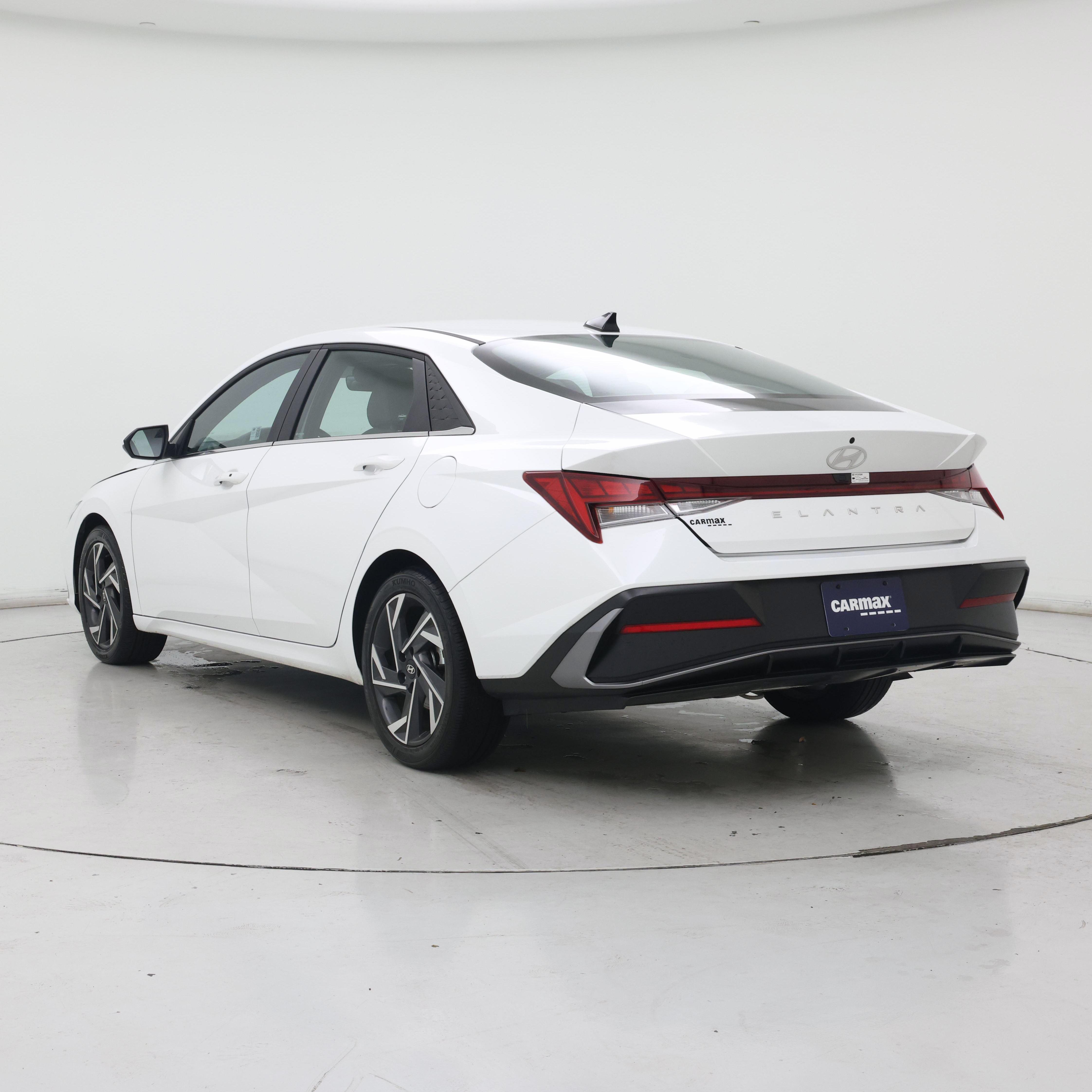 Thumbnail: 2024 Hyundai Elantra - 2