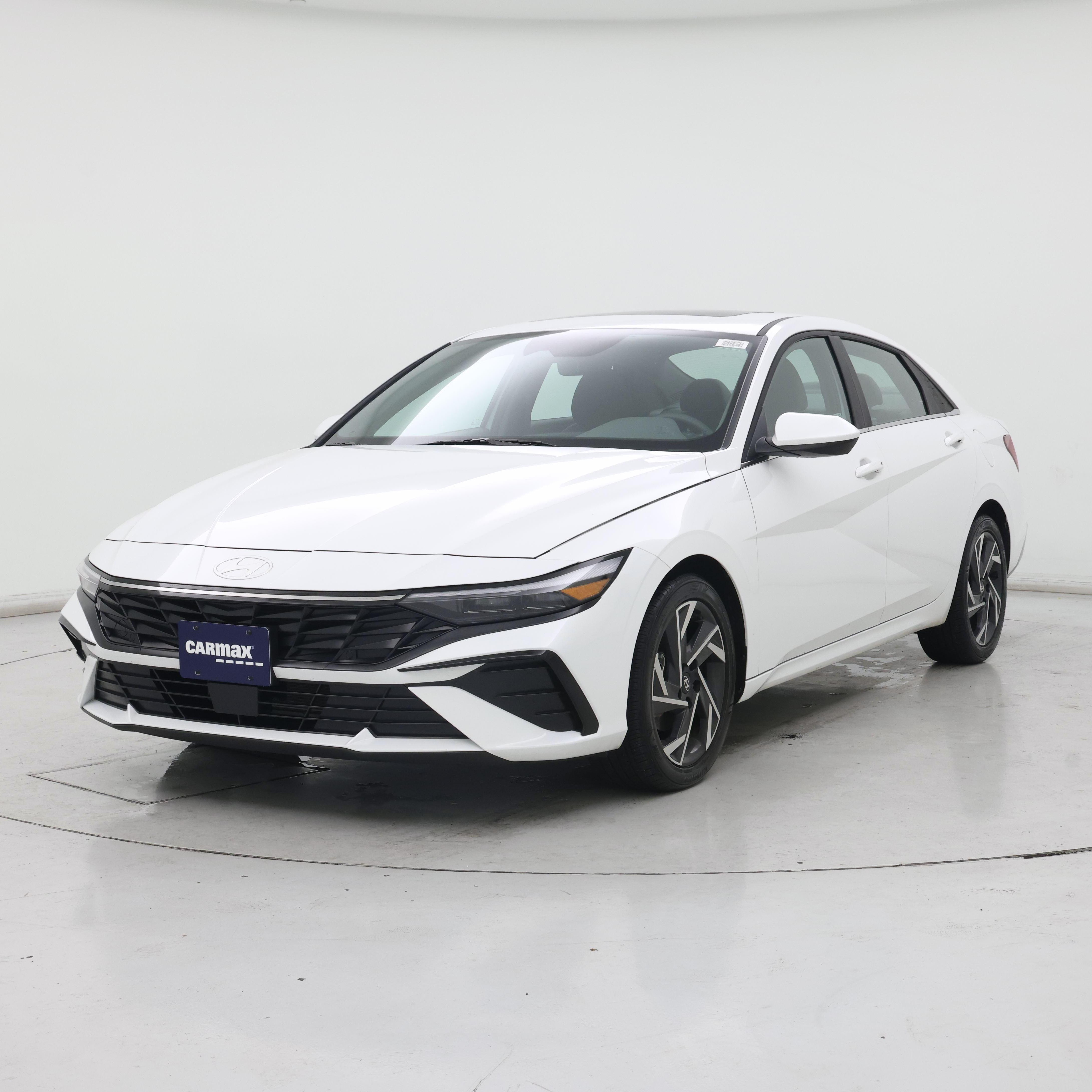 Thumbnail: 2024 Hyundai Elantra - 4