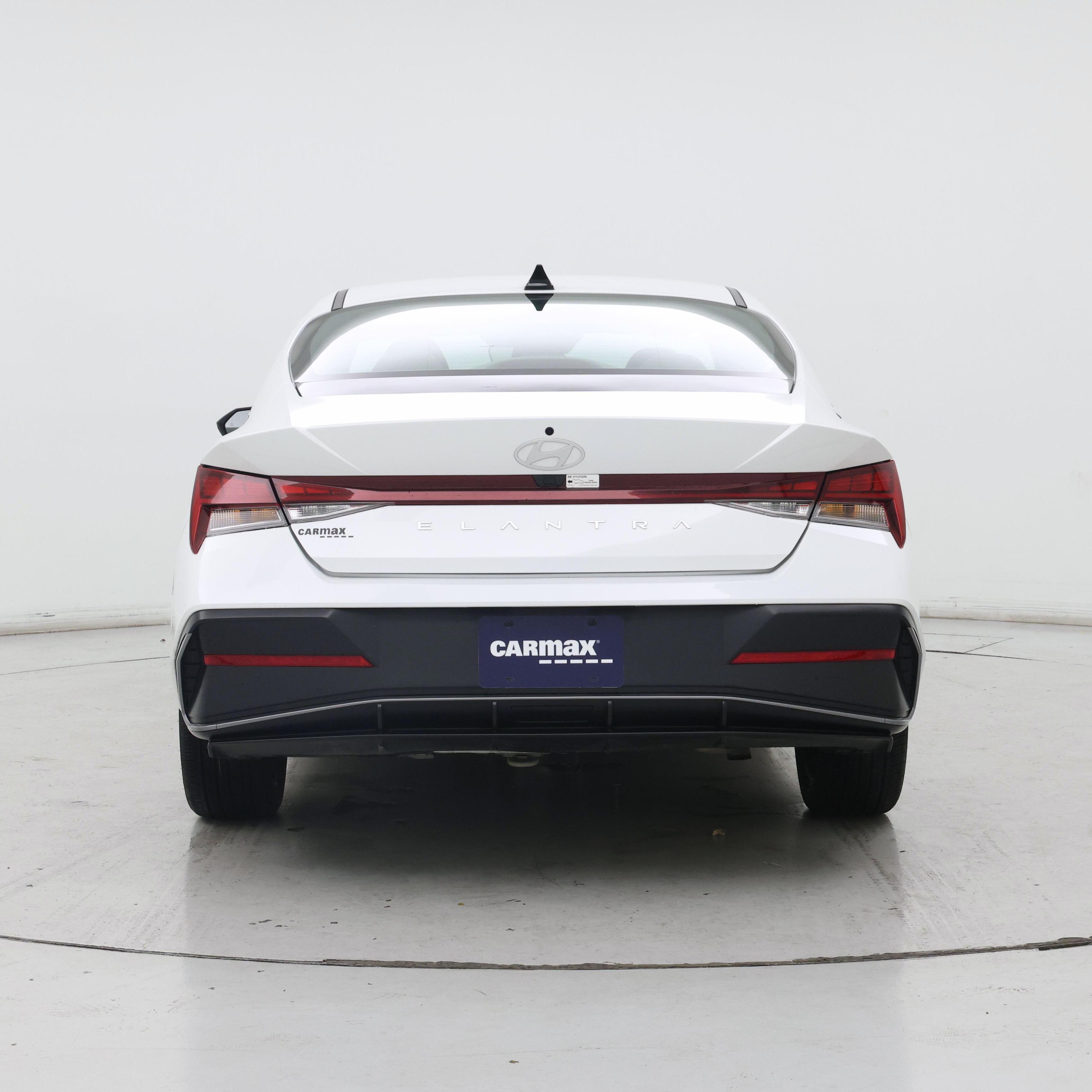 Thumbnail: 2024 Hyundai Elantra - 6