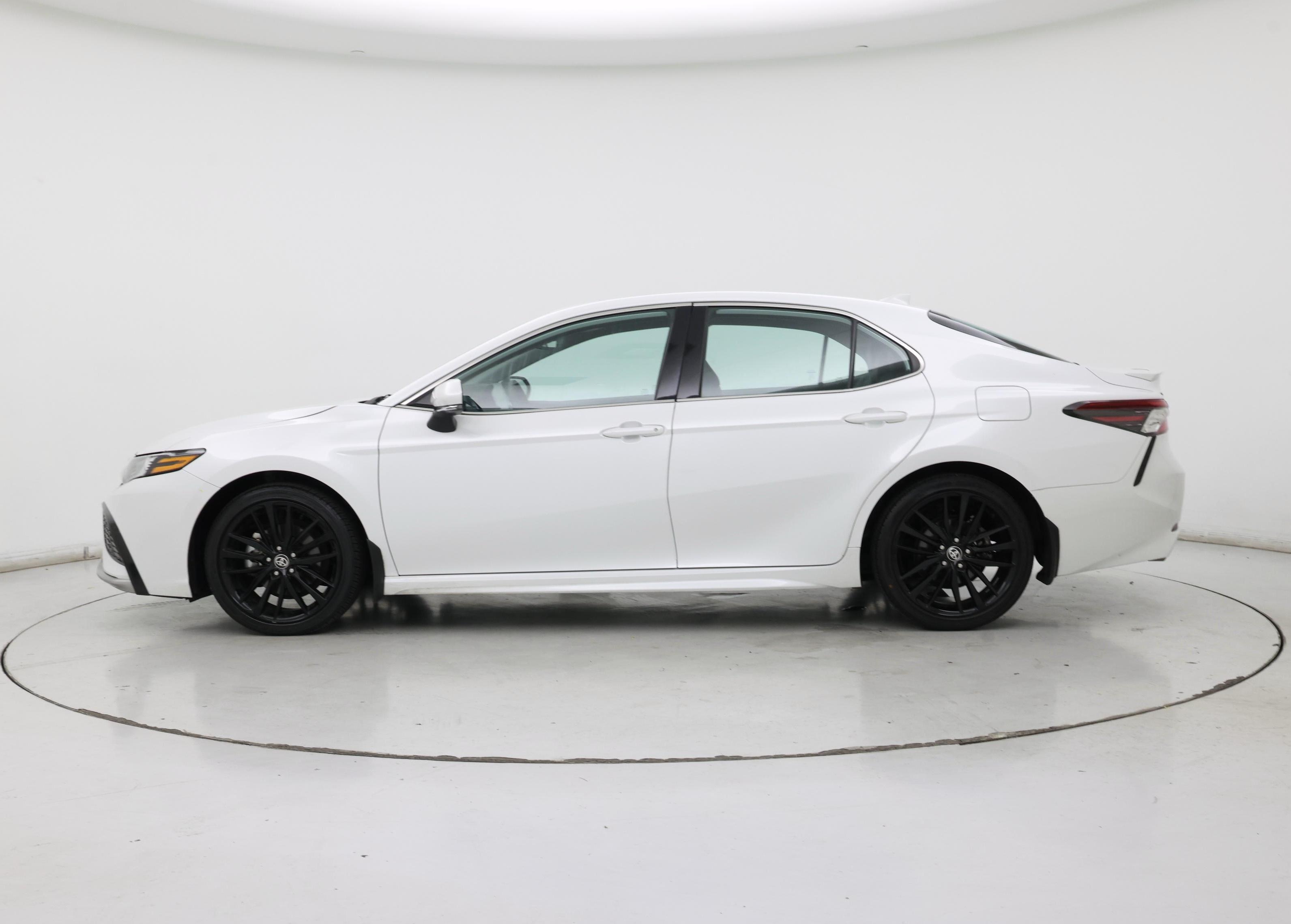 Thumbnail: 2024 Toyota Camry - 3