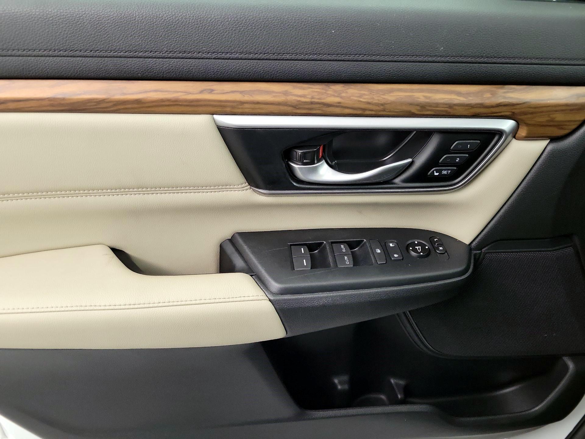 Thumbnail: 2019 Honda CR-V - 10
