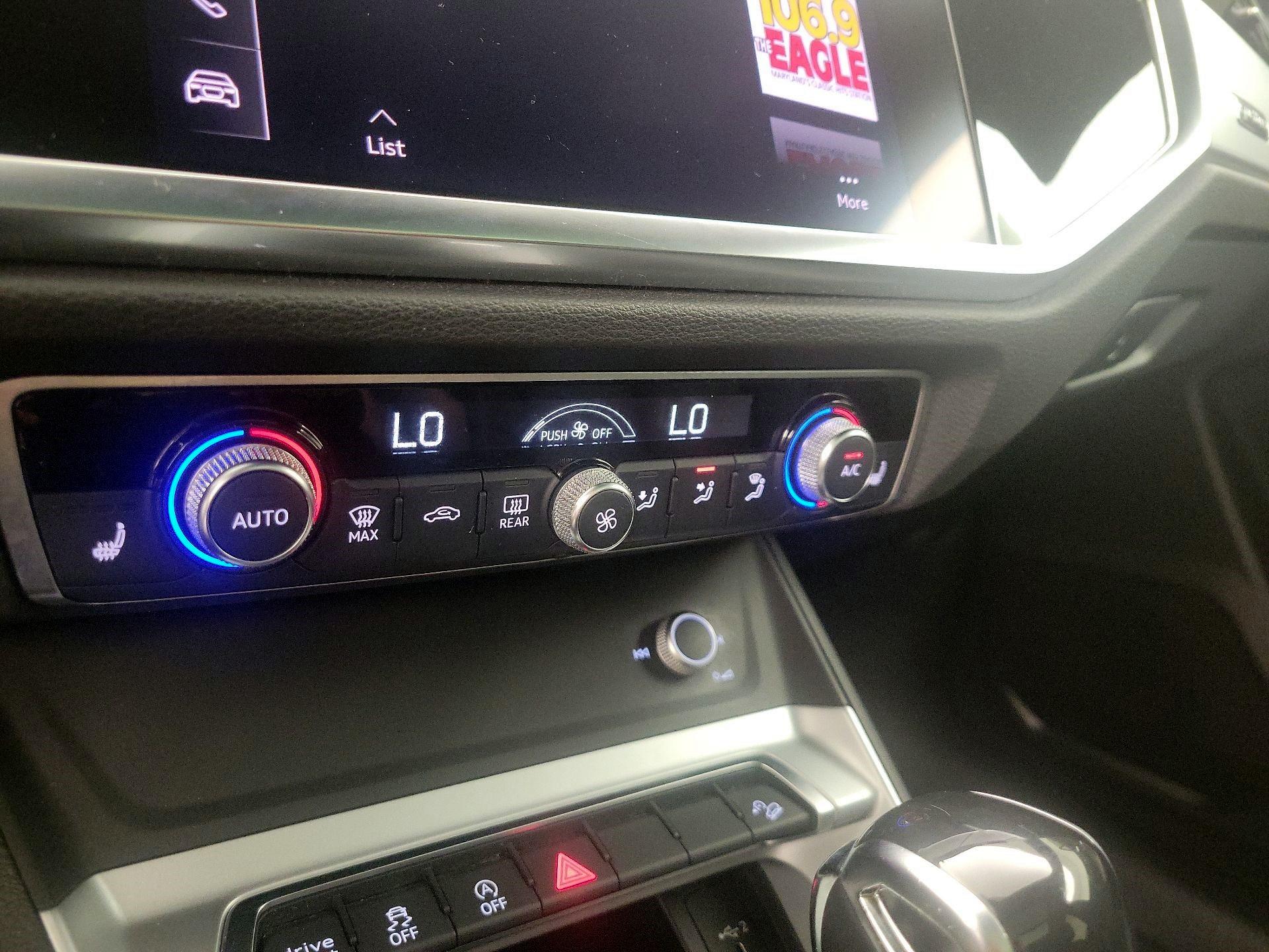 Thumbnail: 2020 Audi Q3 - 16