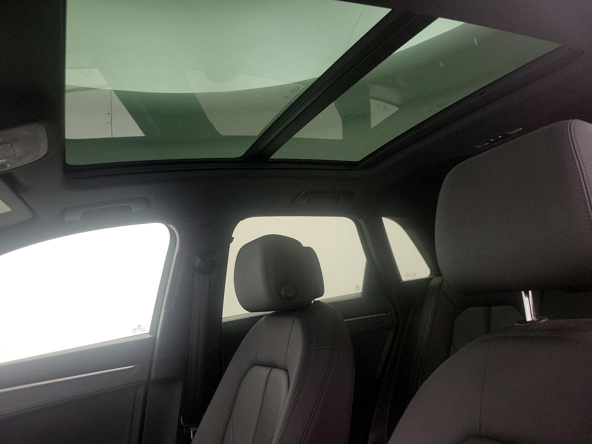 Thumbnail: 2020 Audi Q3 - 19