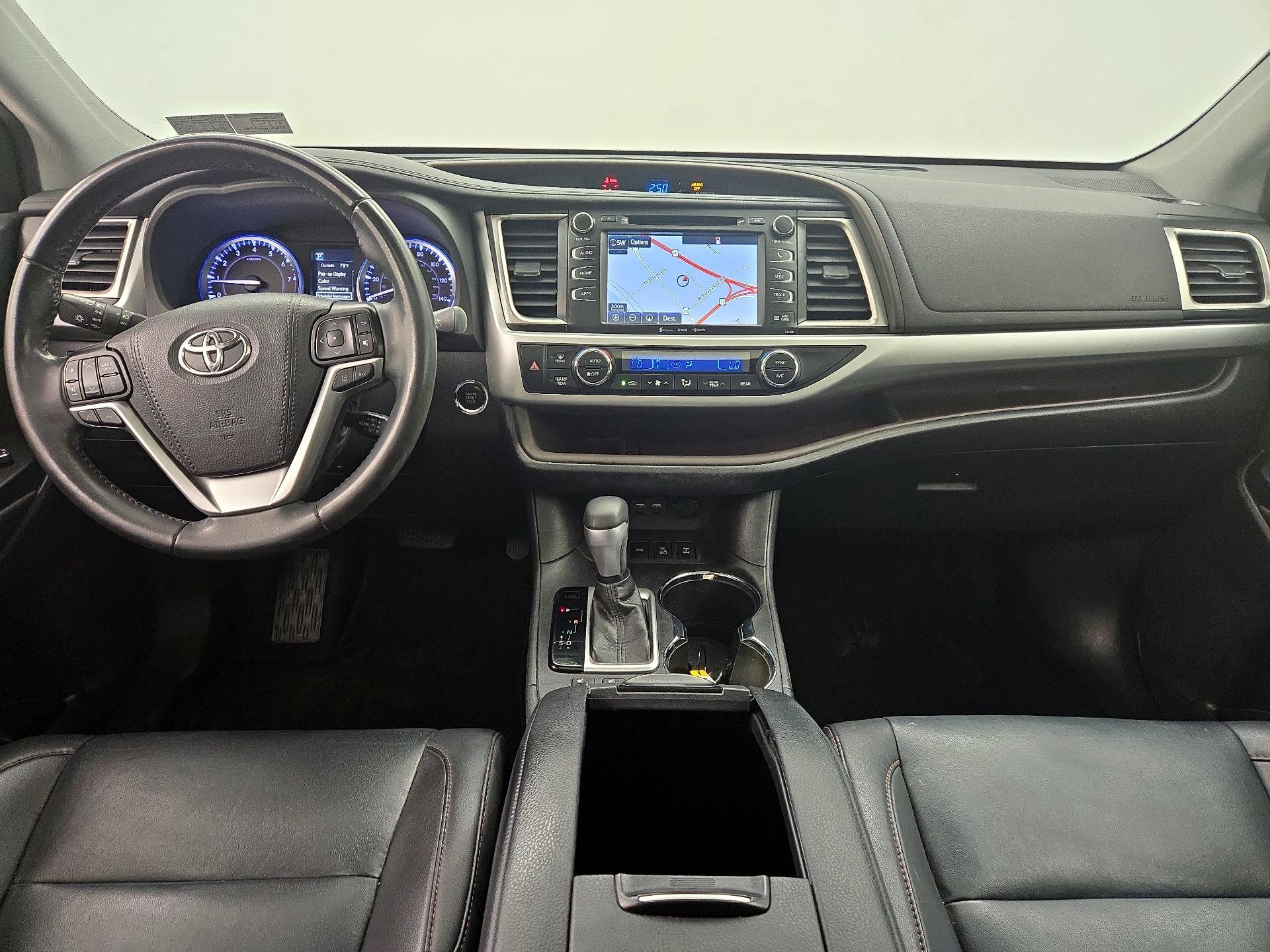 Thumbnail: 2019 Toyota Highlander - 9