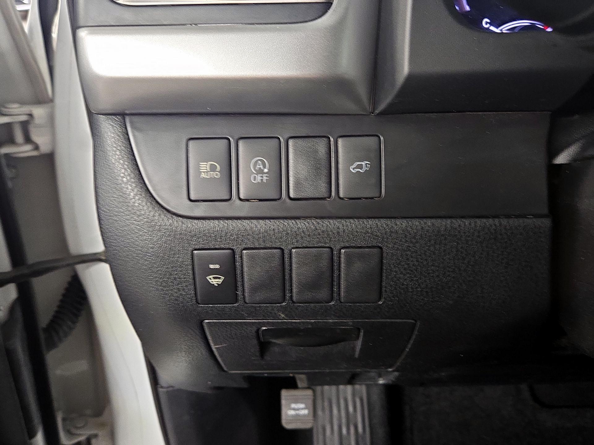 Thumbnail: 2019 Toyota Highlander - 13