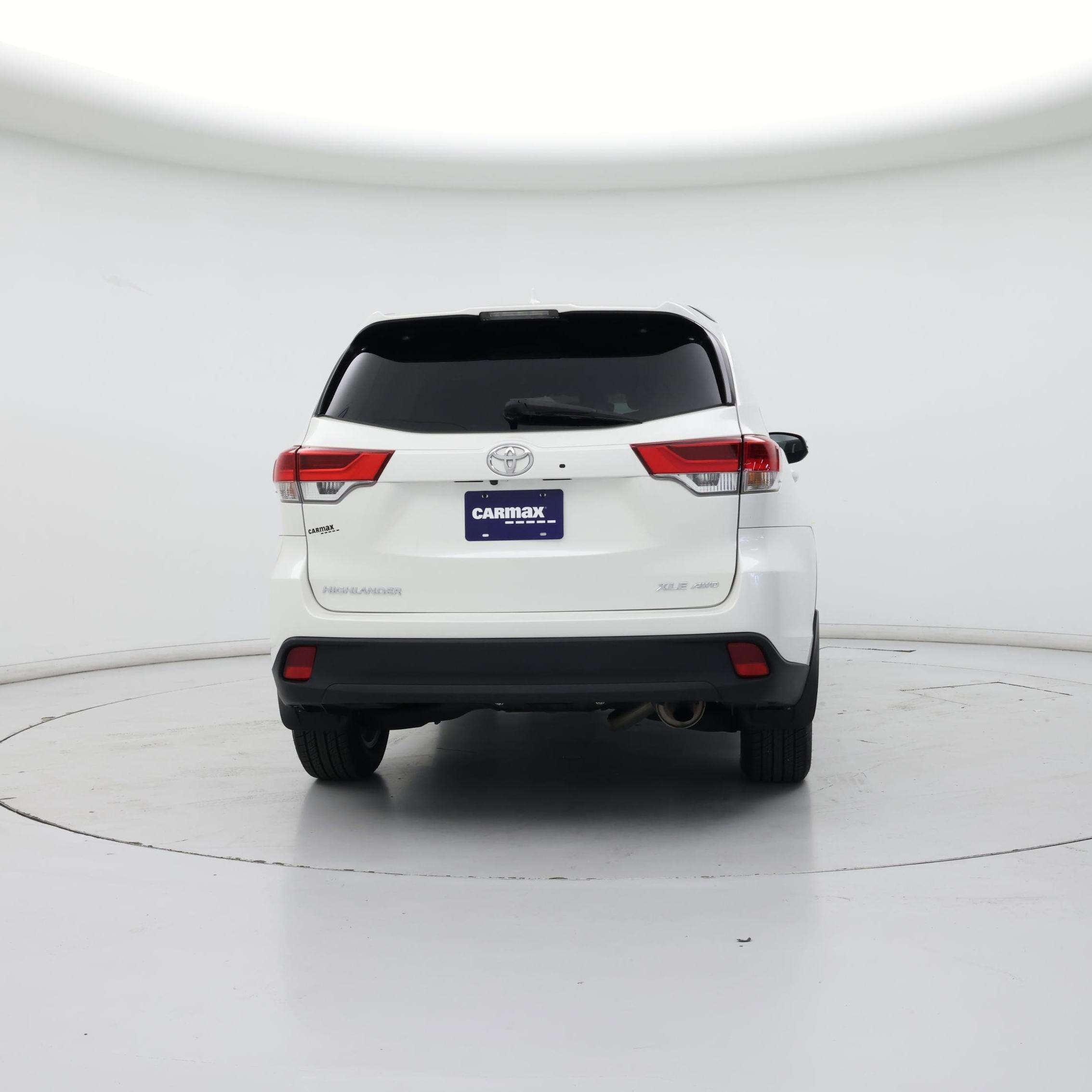 Thumbnail: 2019 Toyota Highlander - 8