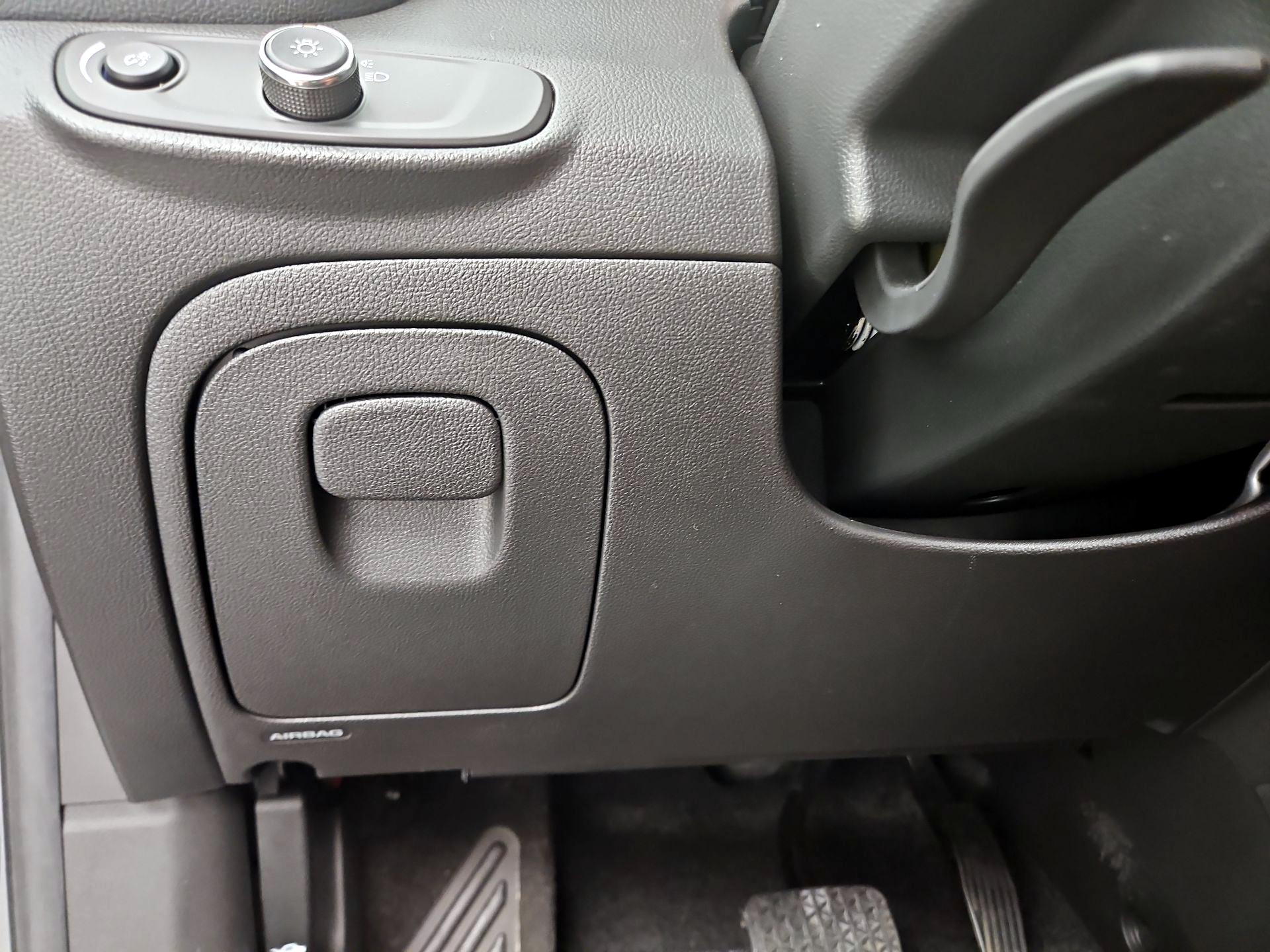 Thumbnail: 2020 Chevrolet Trax - 13