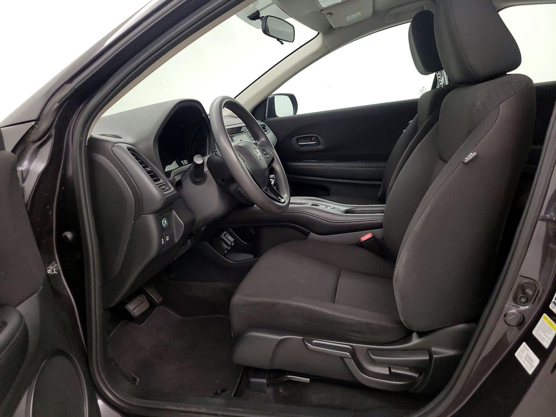 Thumbnail: 2016 Honda HR-V - 11