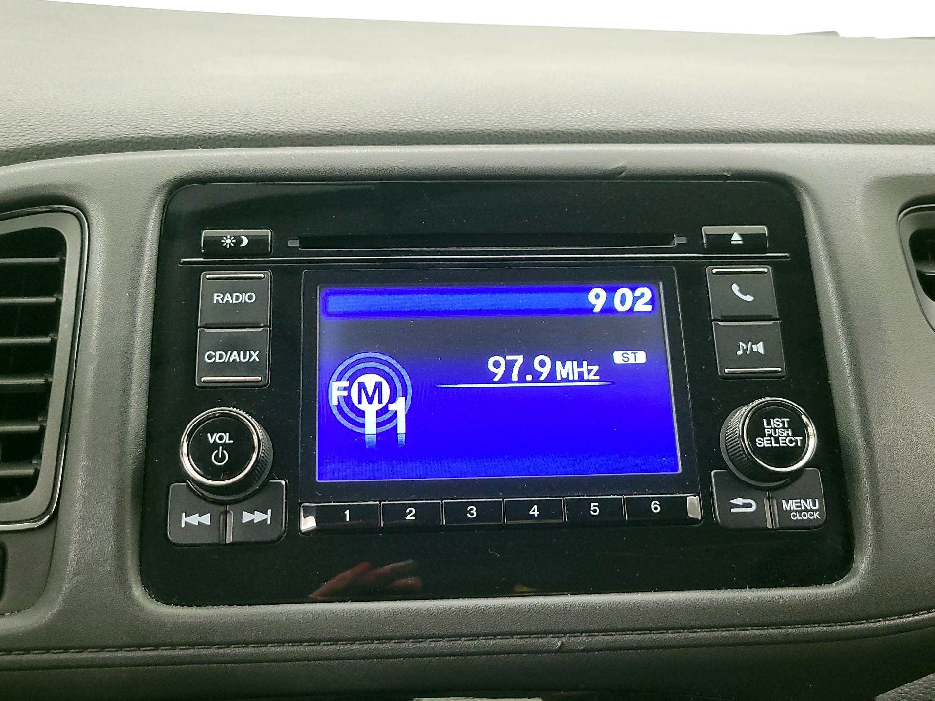 Thumbnail: 2016 Honda HR-V - 15