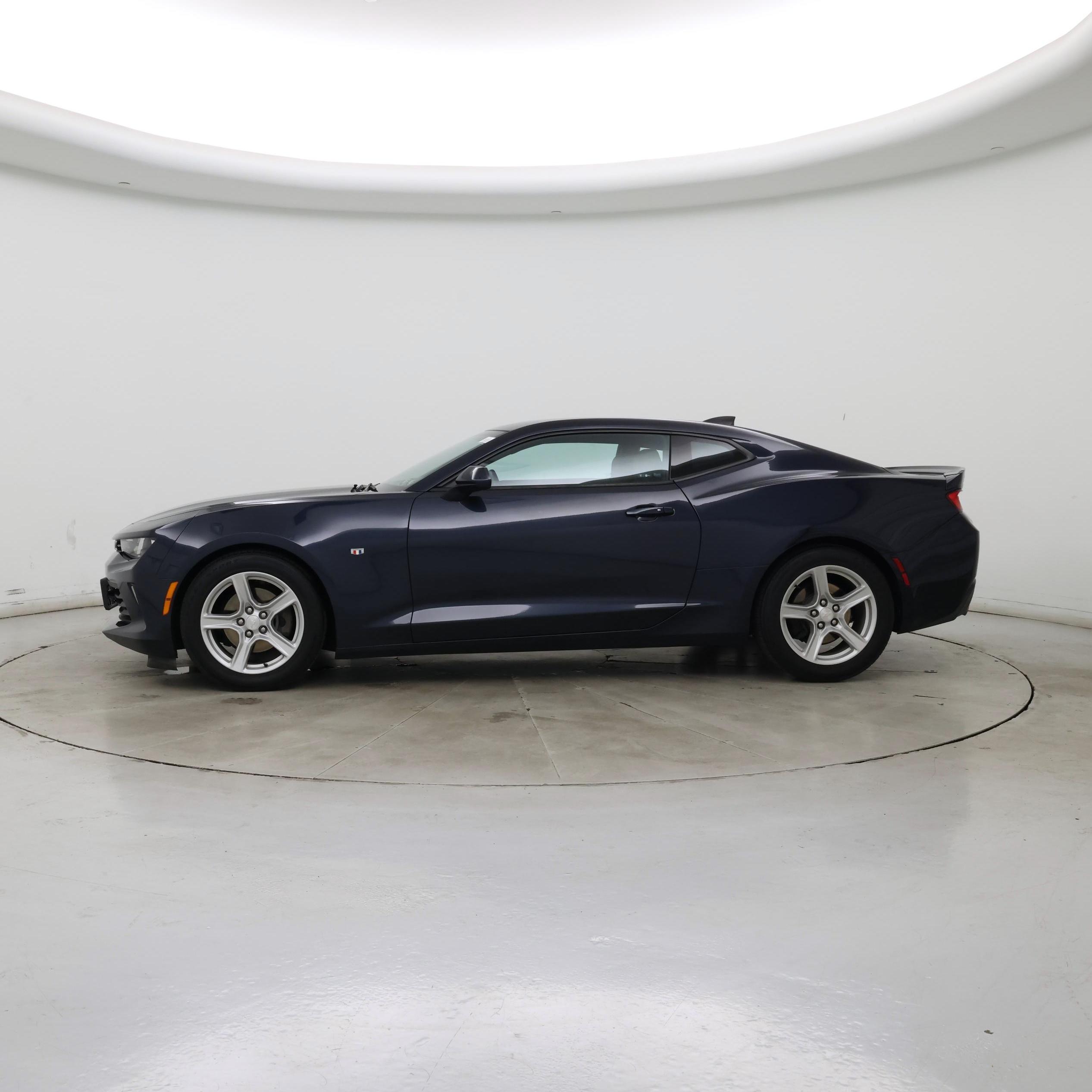 Thumbnail: 2016 Chevrolet Camaro - 3
