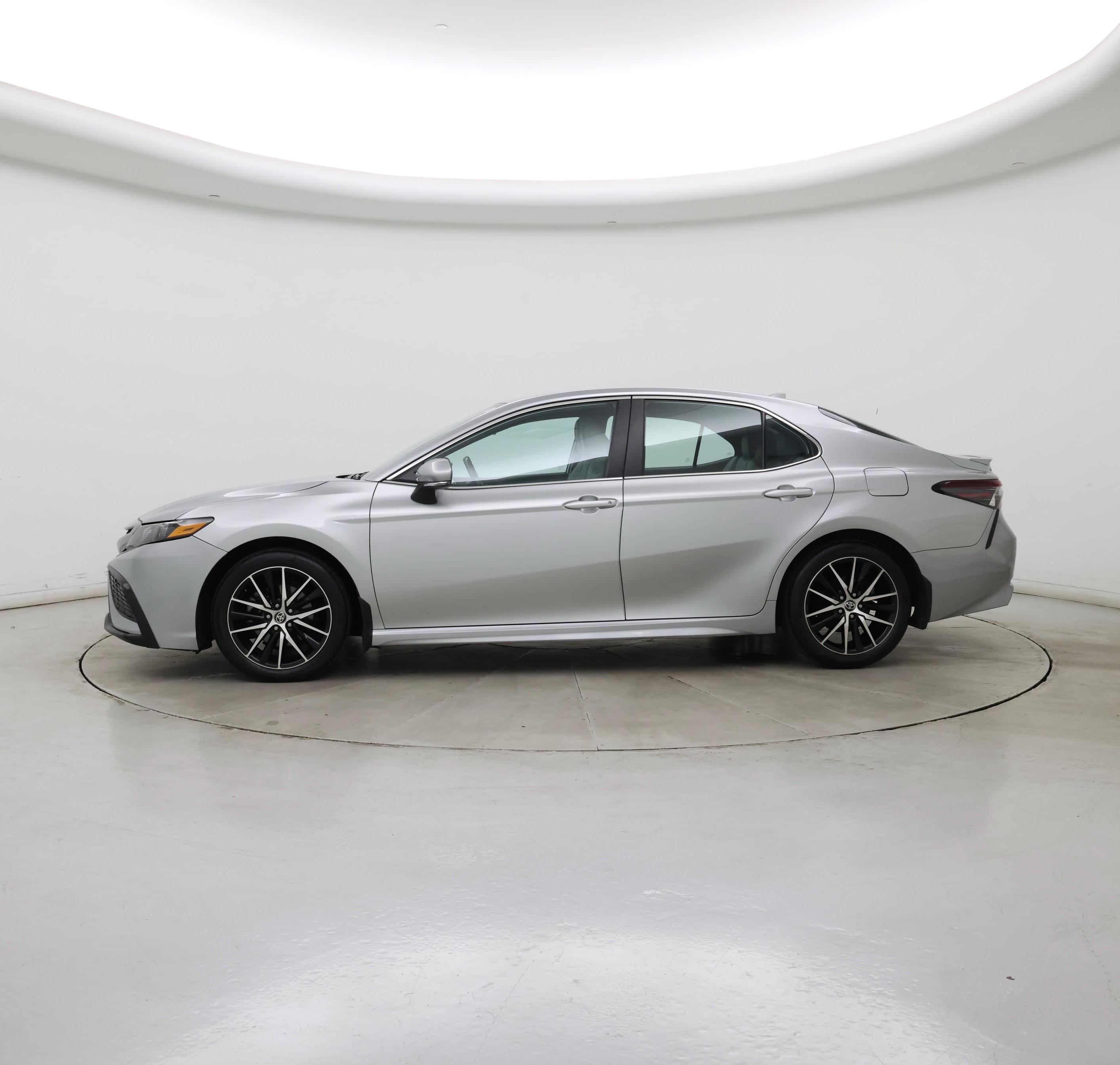 Thumbnail: 2023 Toyota Camry - 3