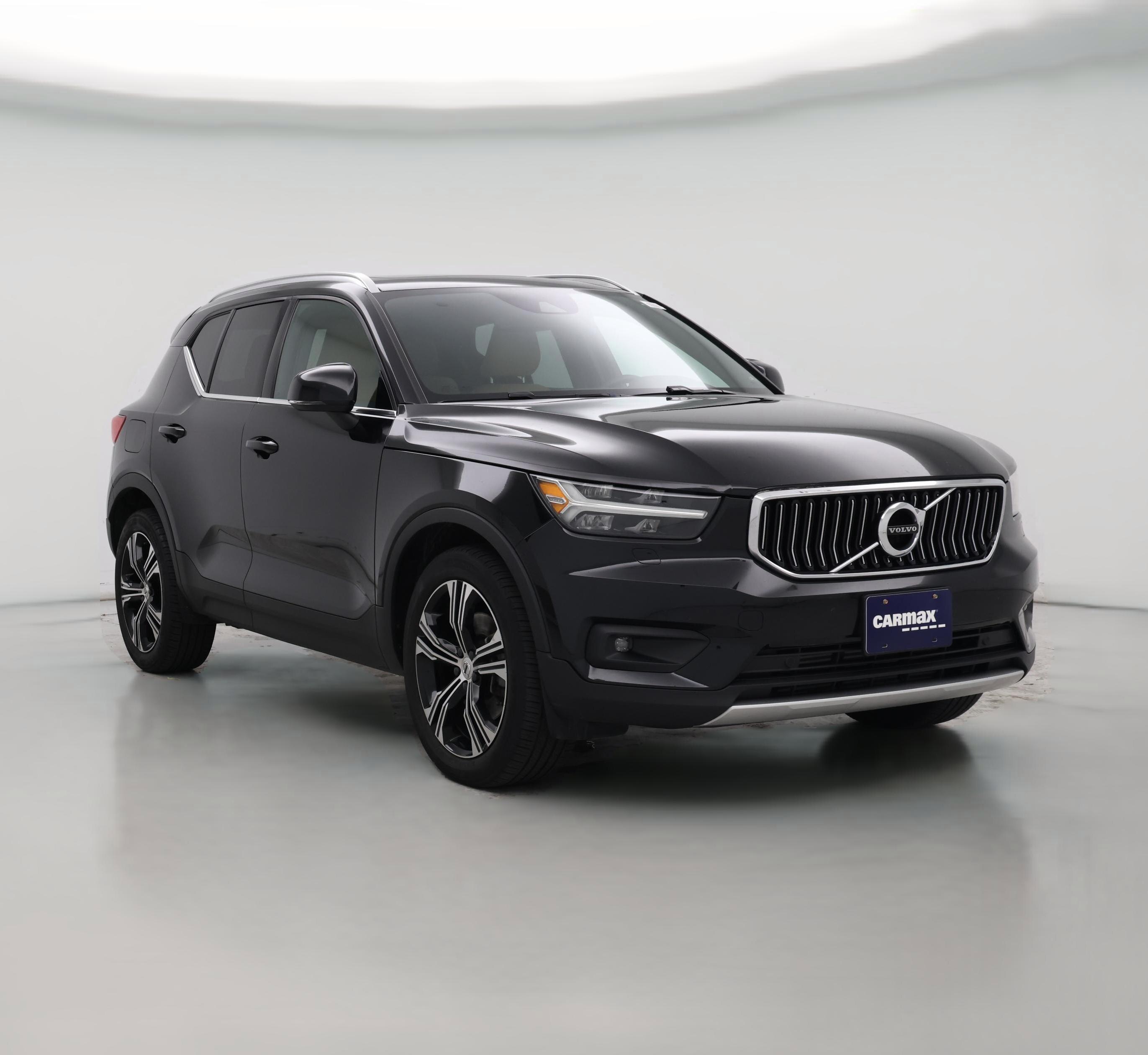 Thumbnail: 2022 Volvo XC40 - 1