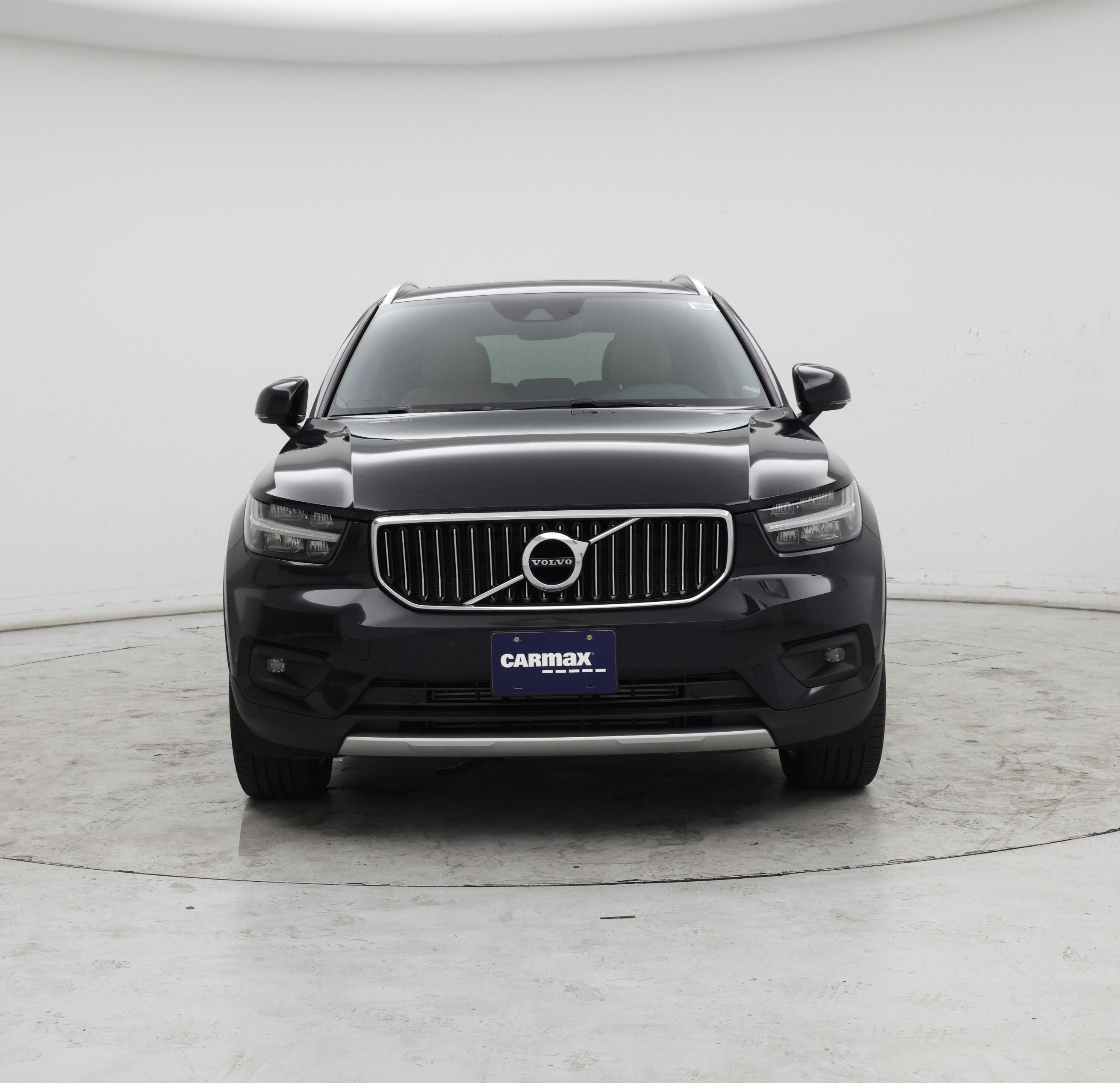 Thumbnail: 2022 Volvo XC40 - 5