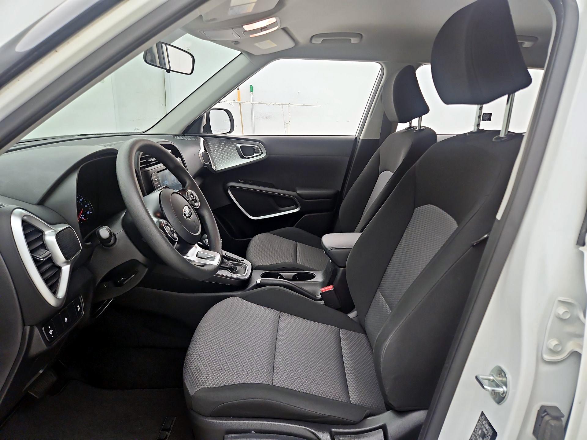 Thumbnail: 2020 Kia Soul - 11