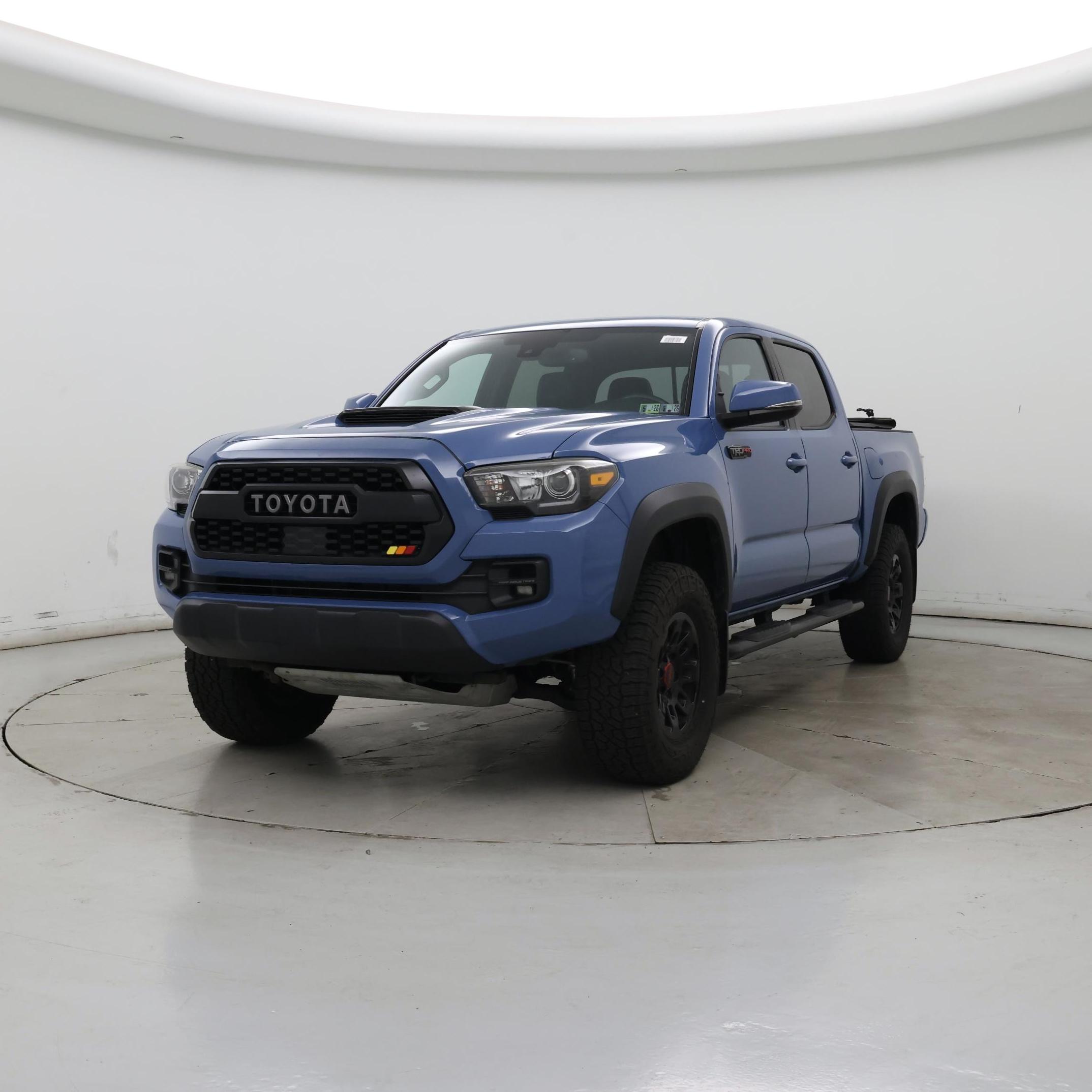 Thumbnail: 2018 Toyota Tacoma - 4