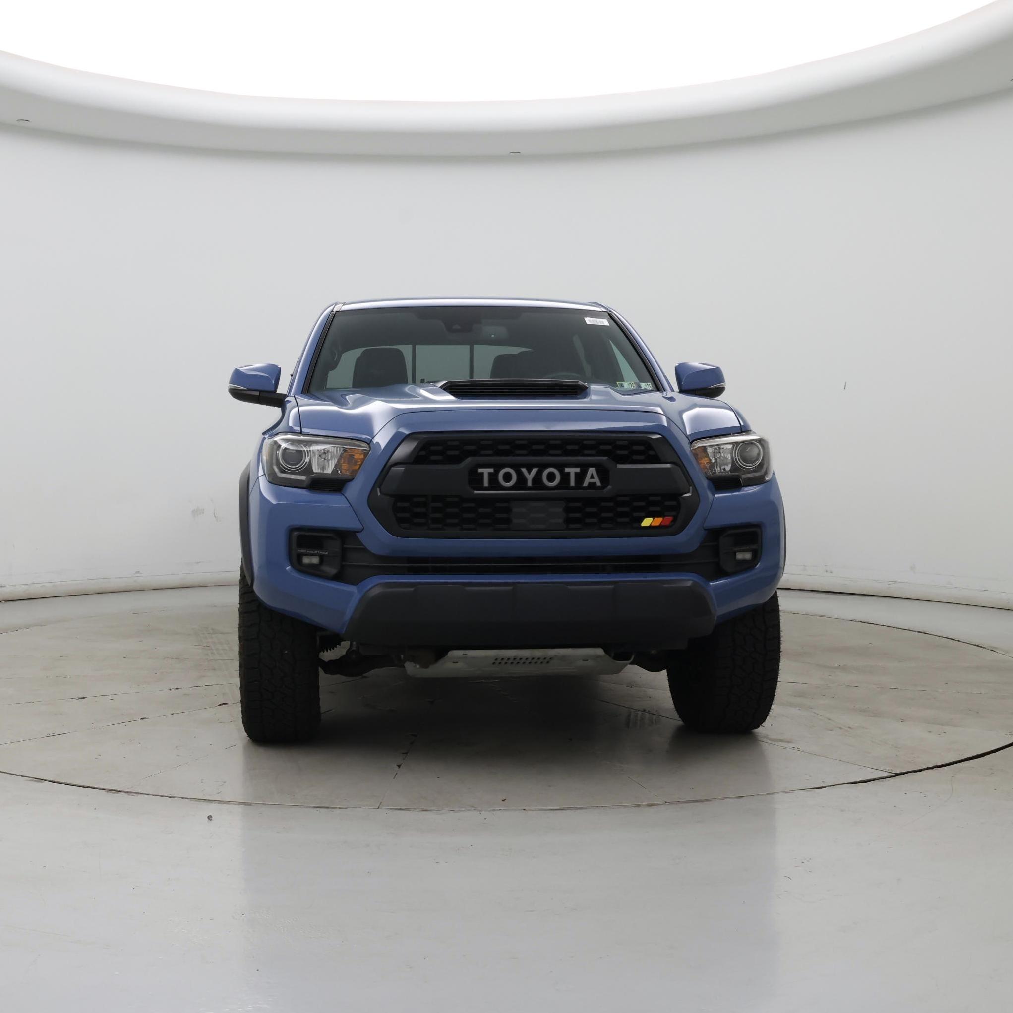 Thumbnail: 2018 Toyota Tacoma - 5