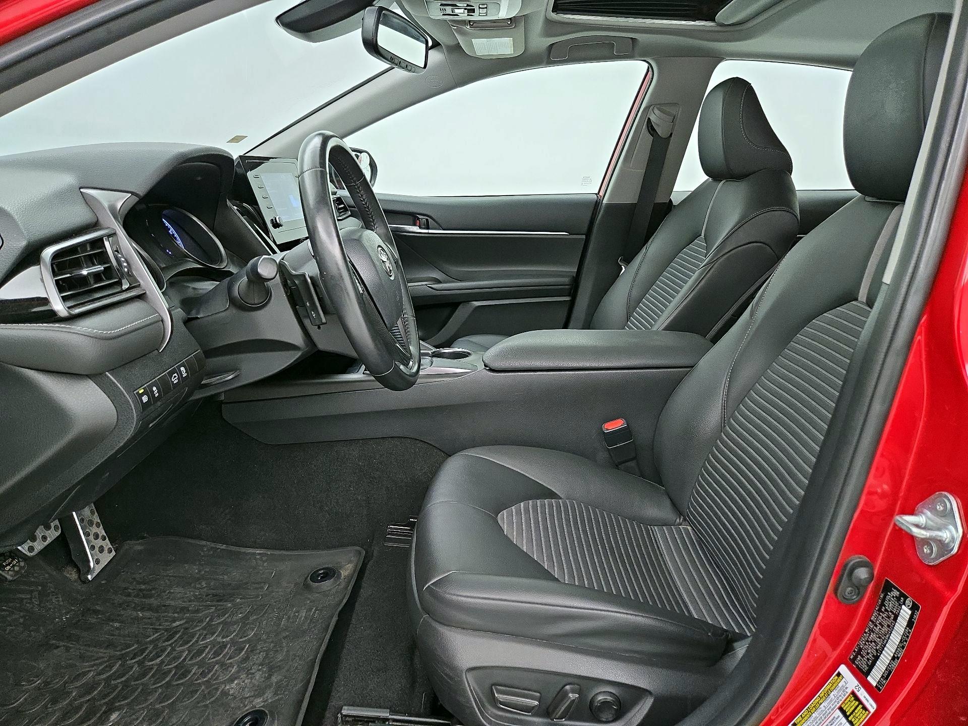 Thumbnail: 2021 Toyota Camry - 11