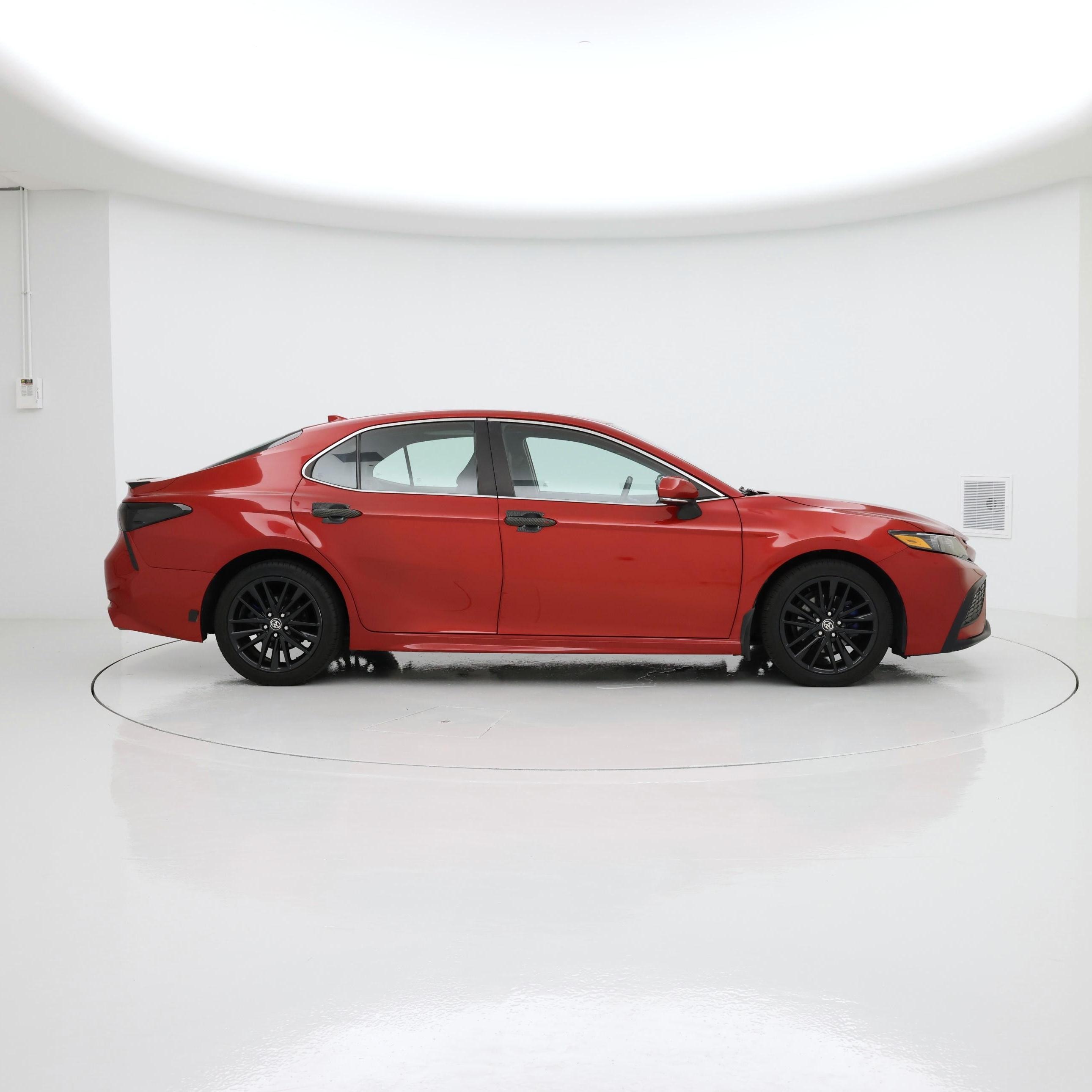 Thumbnail: 2021 Toyota Camry - 7