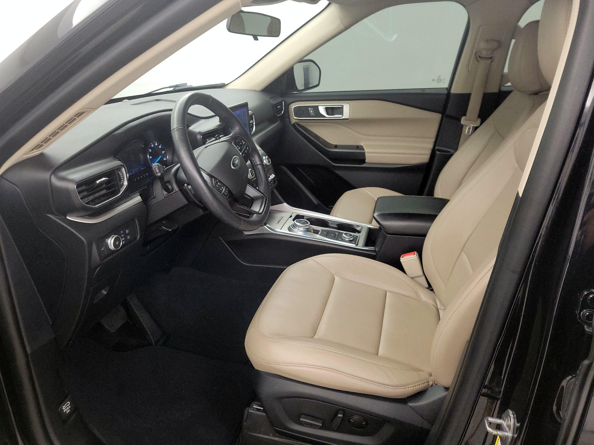 Thumbnail: 2020 Ford Explorer - 11