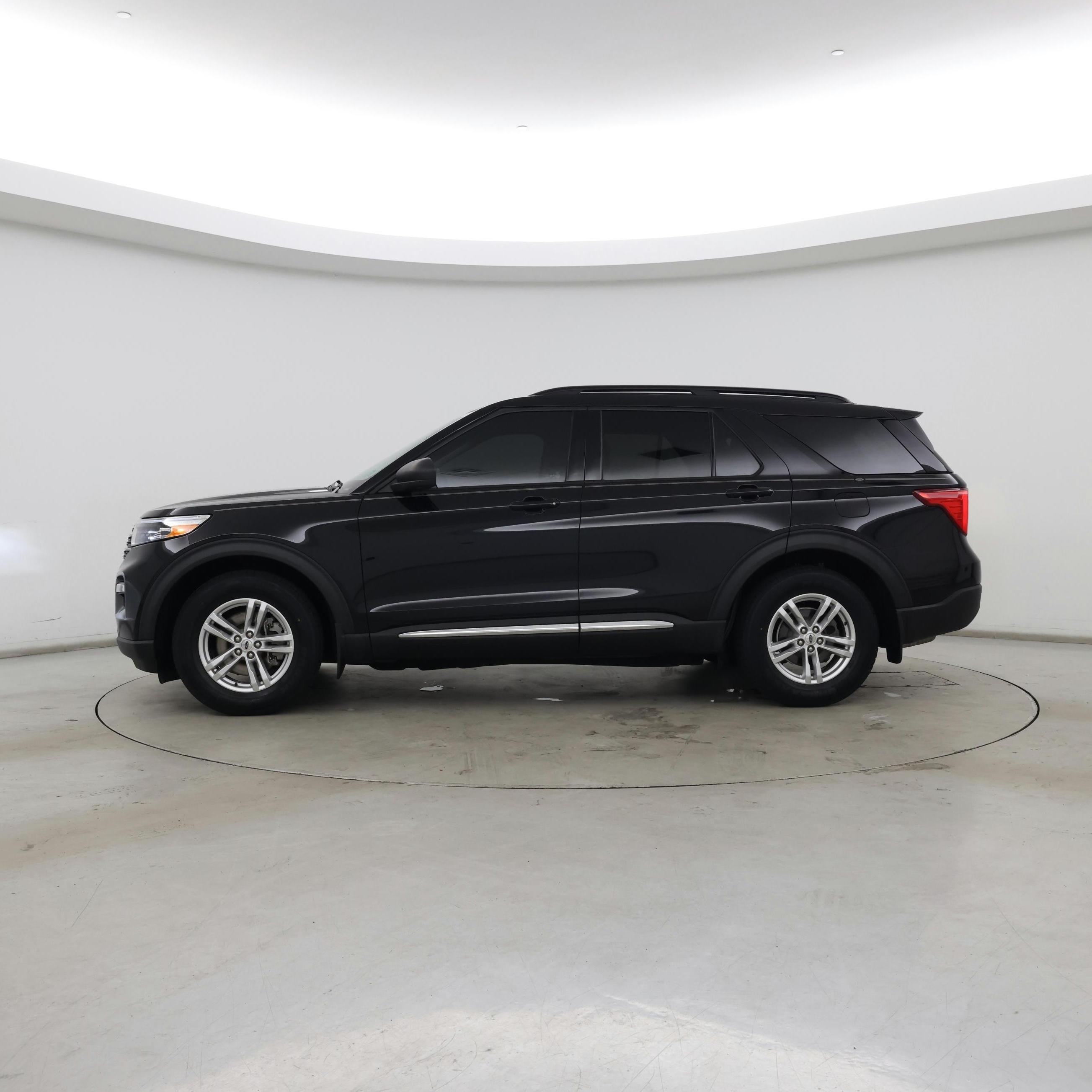 Thumbnail: 2020 Ford Explorer - 3