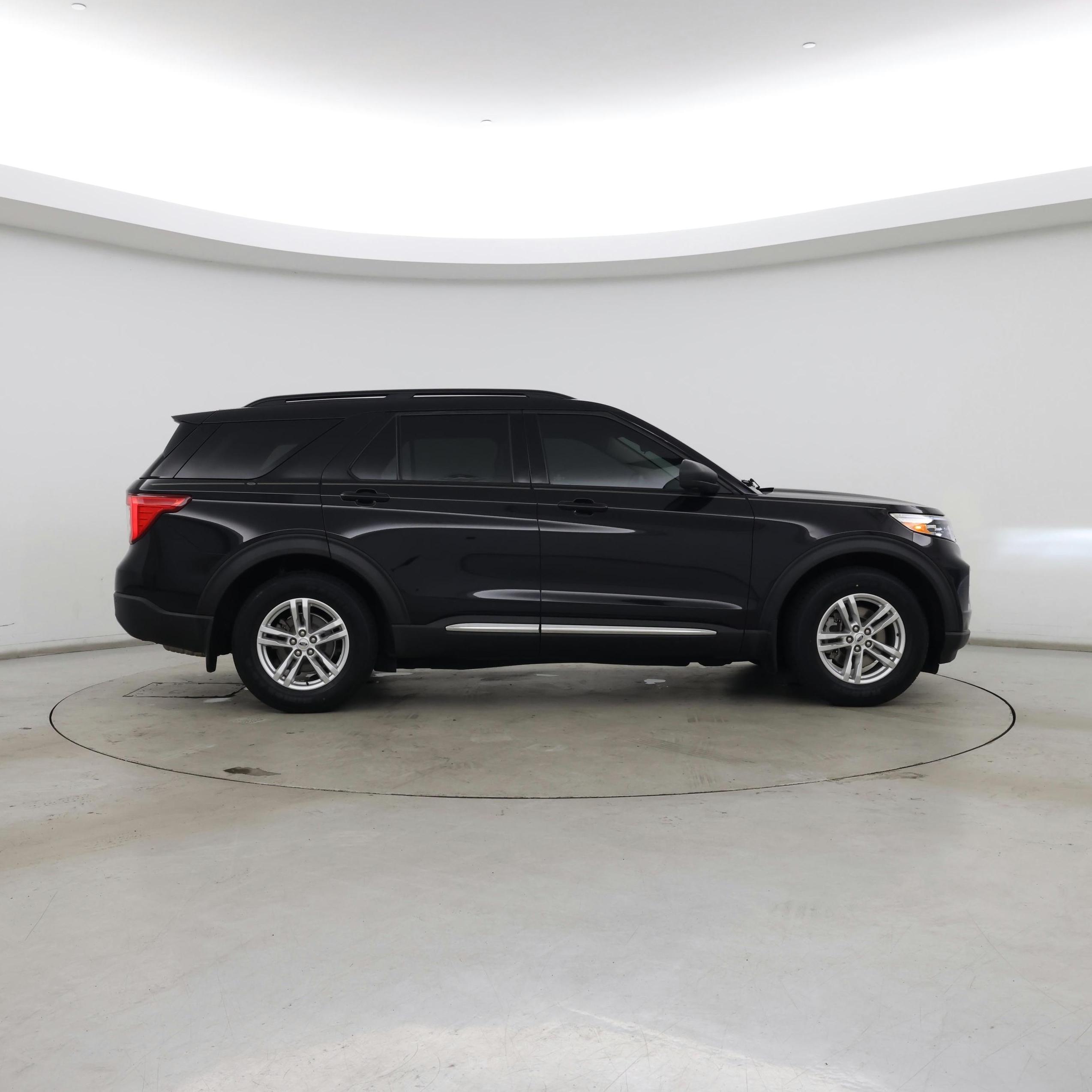 Thumbnail: 2020 Ford Explorer - 7