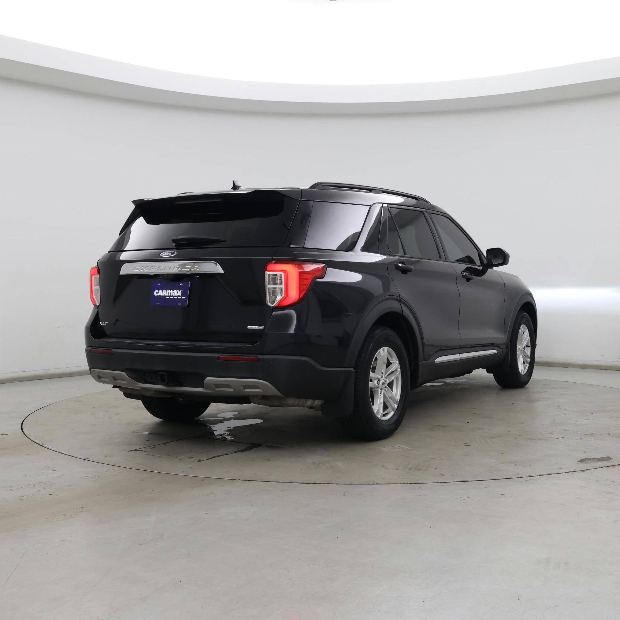 Thumbnail: 2020 Ford Explorer - 8