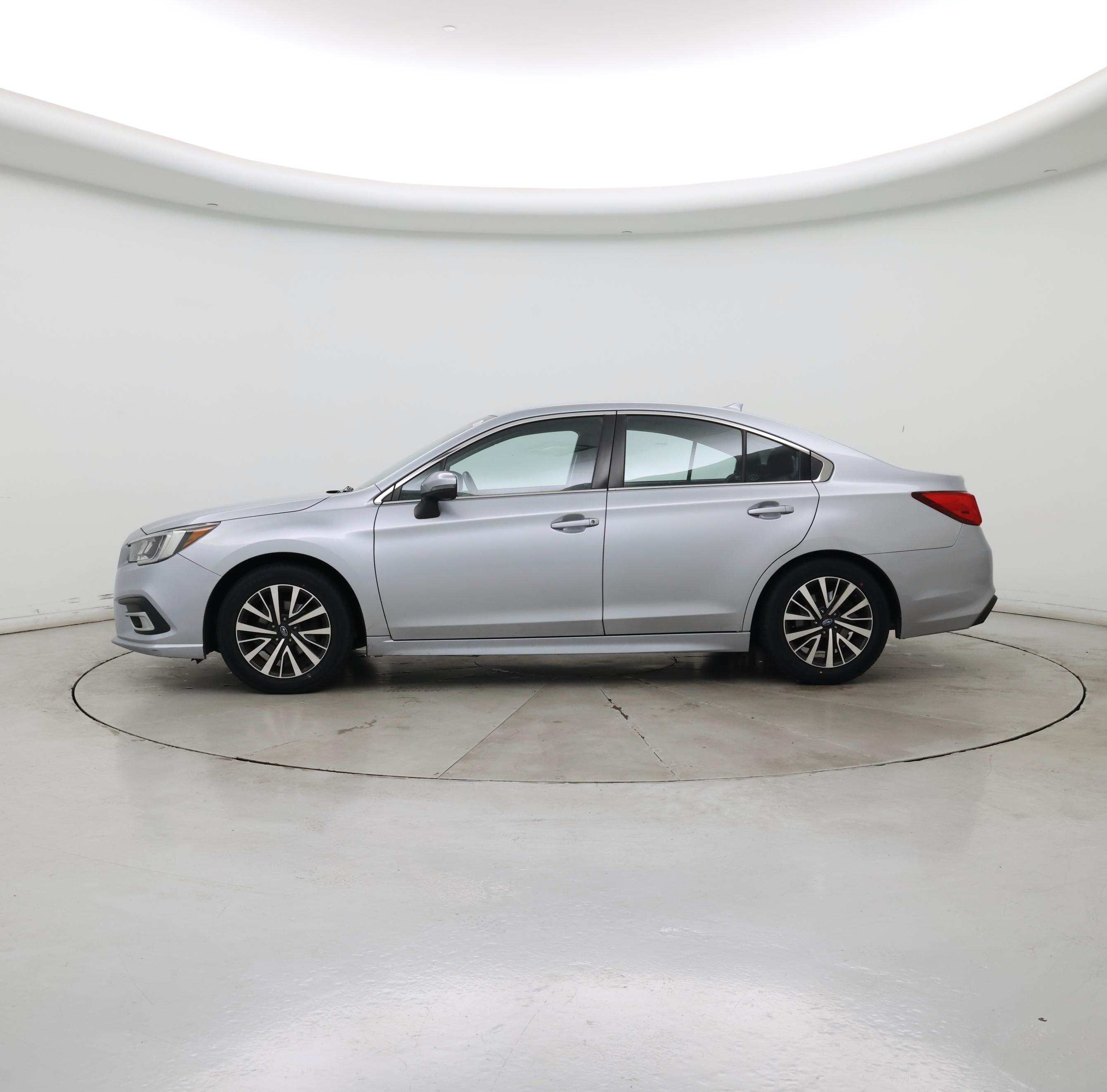 Thumbnail: 2018 Subaru Legacy - 3