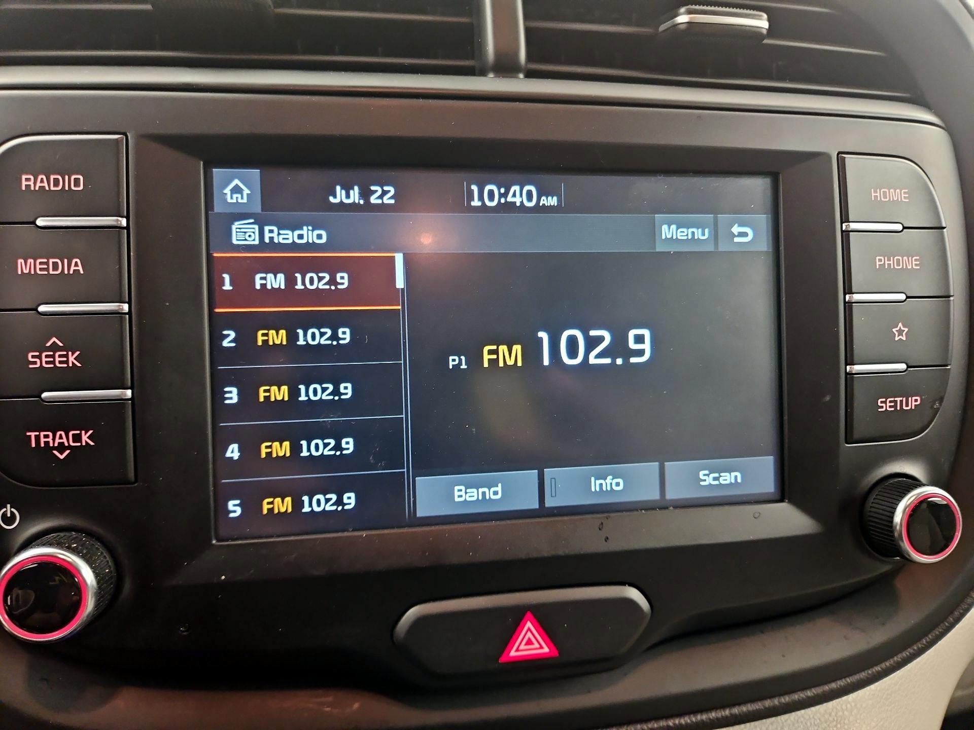 Thumbnail: 2020 Kia Soul - 15