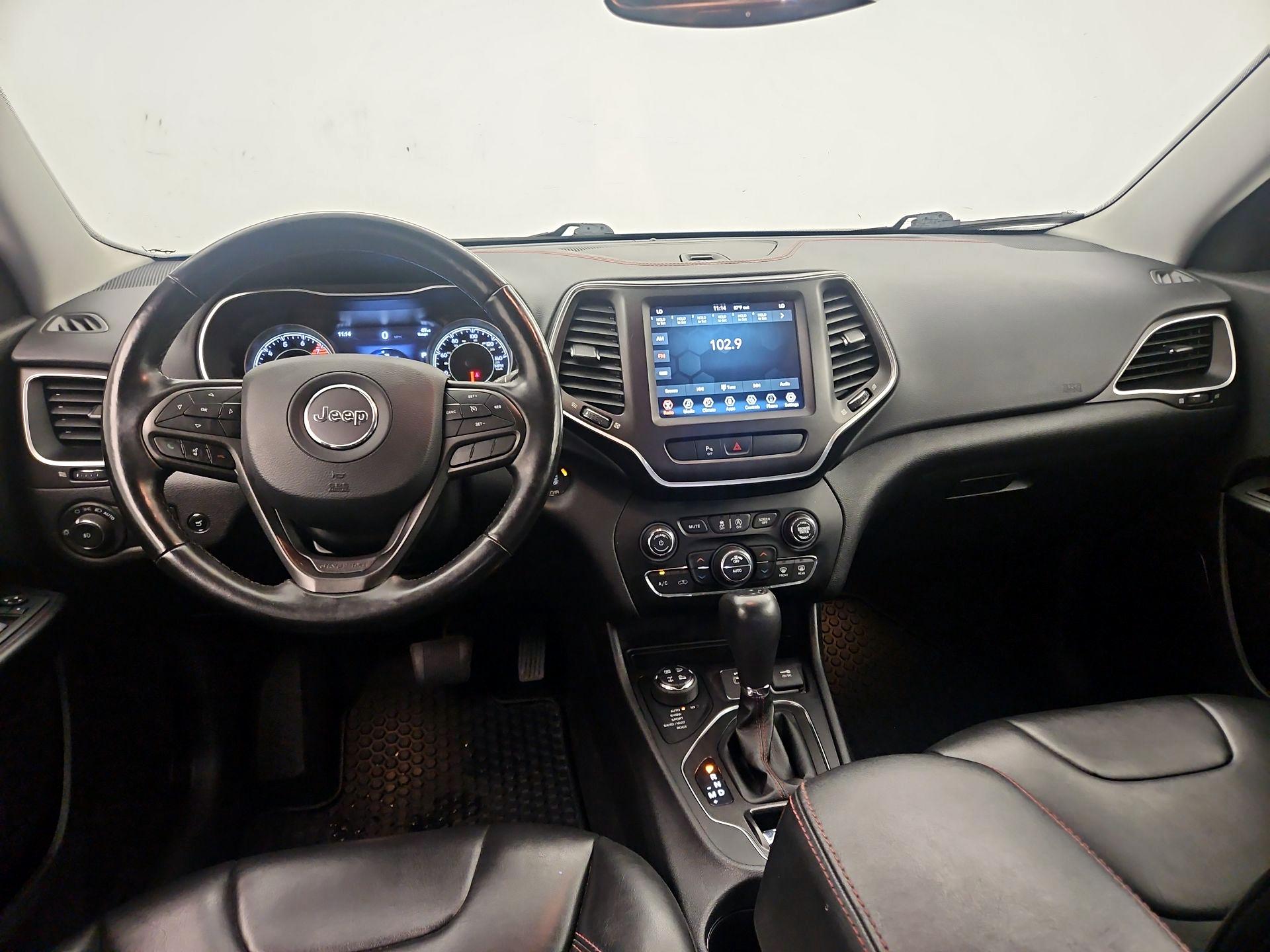 Thumbnail: 2020 Jeep Cherokee - 9