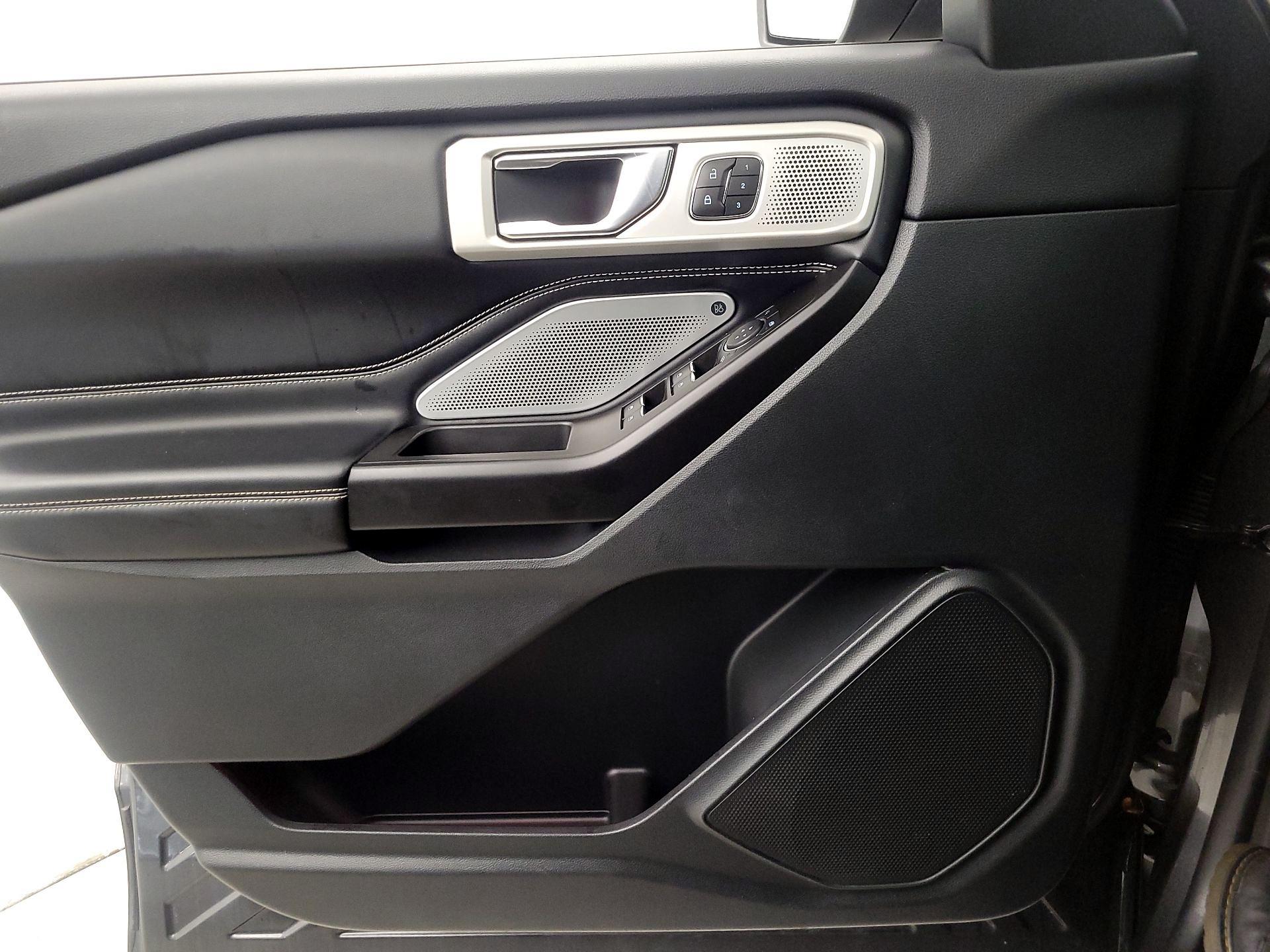 Thumbnail: 2020 Ford Explorer - 12